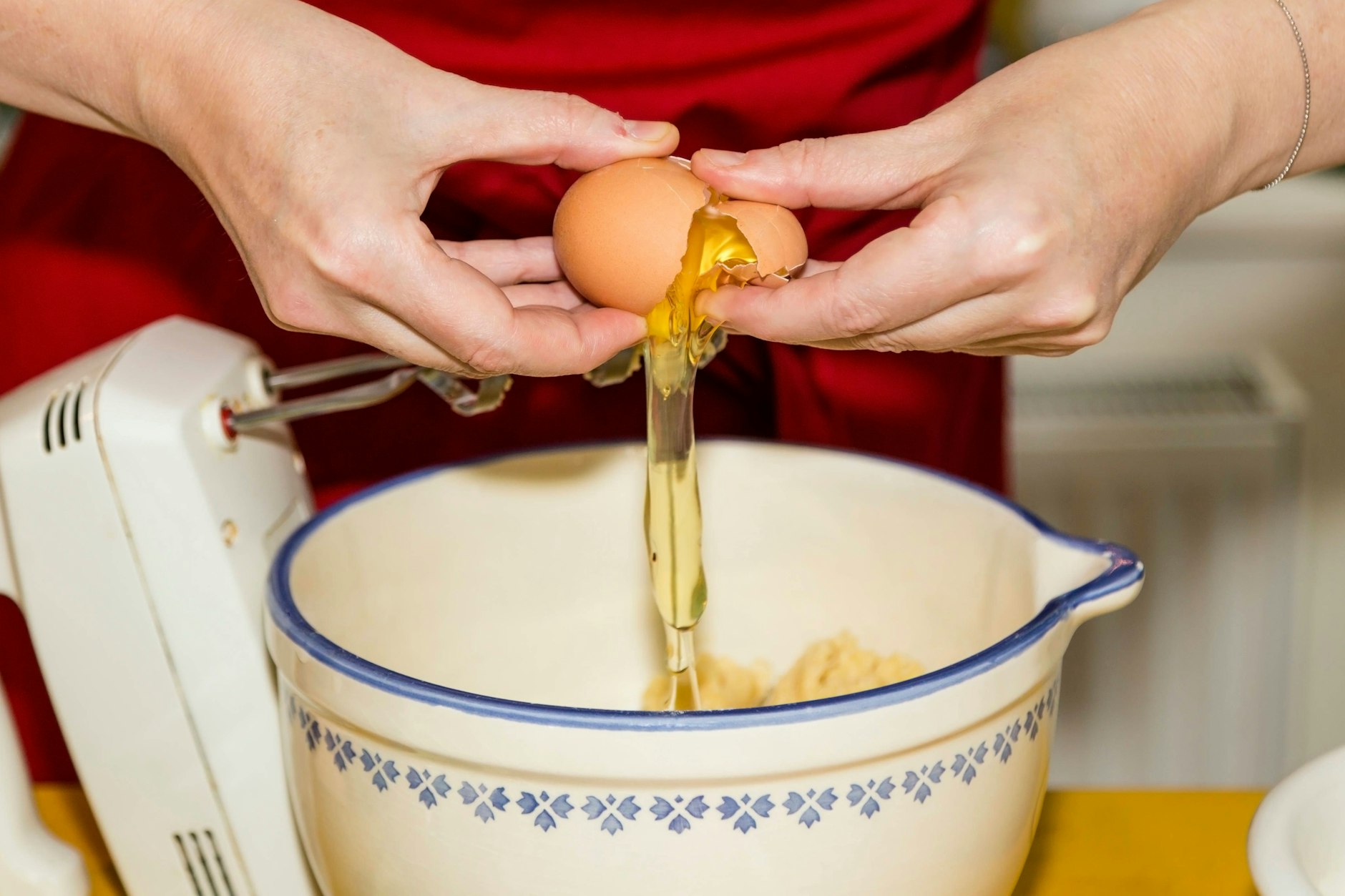 Unser Rezept für Zwiebackkuchen ist schnell gemacht - der Lausitzer Blechkuchen ist damit der perfekte Spontan-Kuchen, falls sich plötzlich Besuch ankündigt.