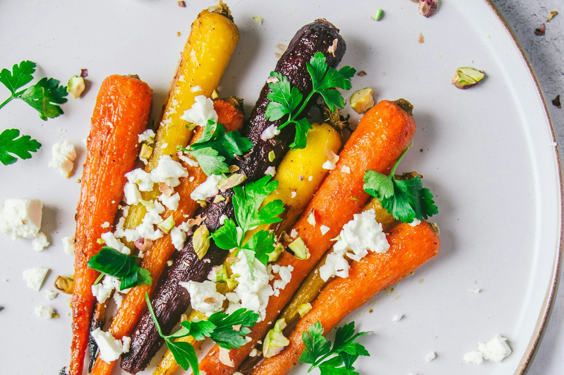 Im heutigen Afghanistan wurden Karotten in lila und gelben Varianten schon vor 5000 Jahren angebaut.