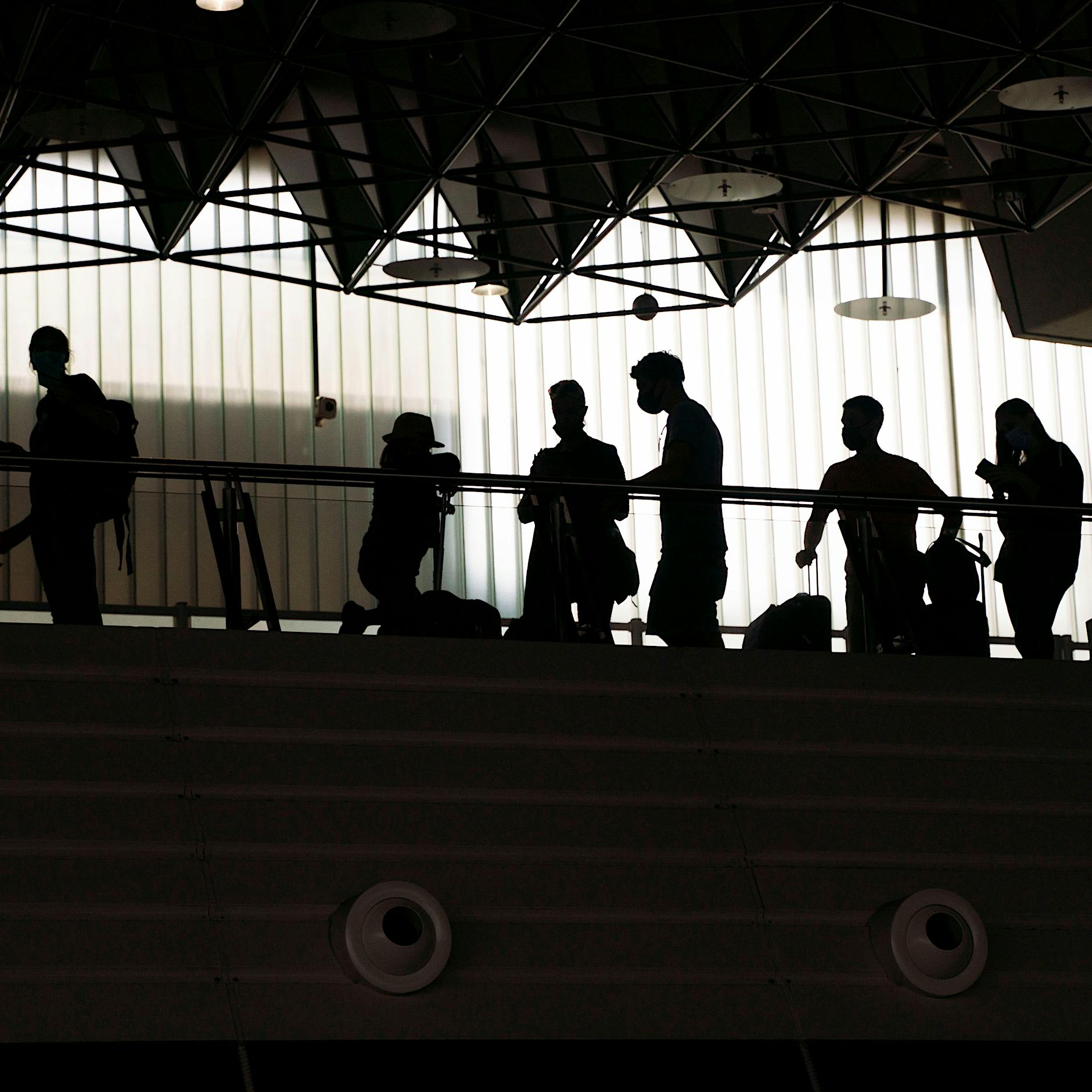 Klaus Stöhr und Detlev Krüger: Etliche Corona-Maßnahmen entweder unnötig oder schädlich