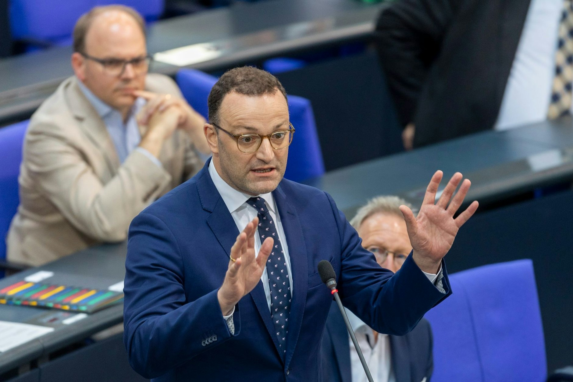 Der ehemalige Gesundheitsminister Jens Spahn (CDU) rechtfertigt im Bundestag seine Entscheidungen während der Corona-Pandemie.&nbsp;&nbsp;