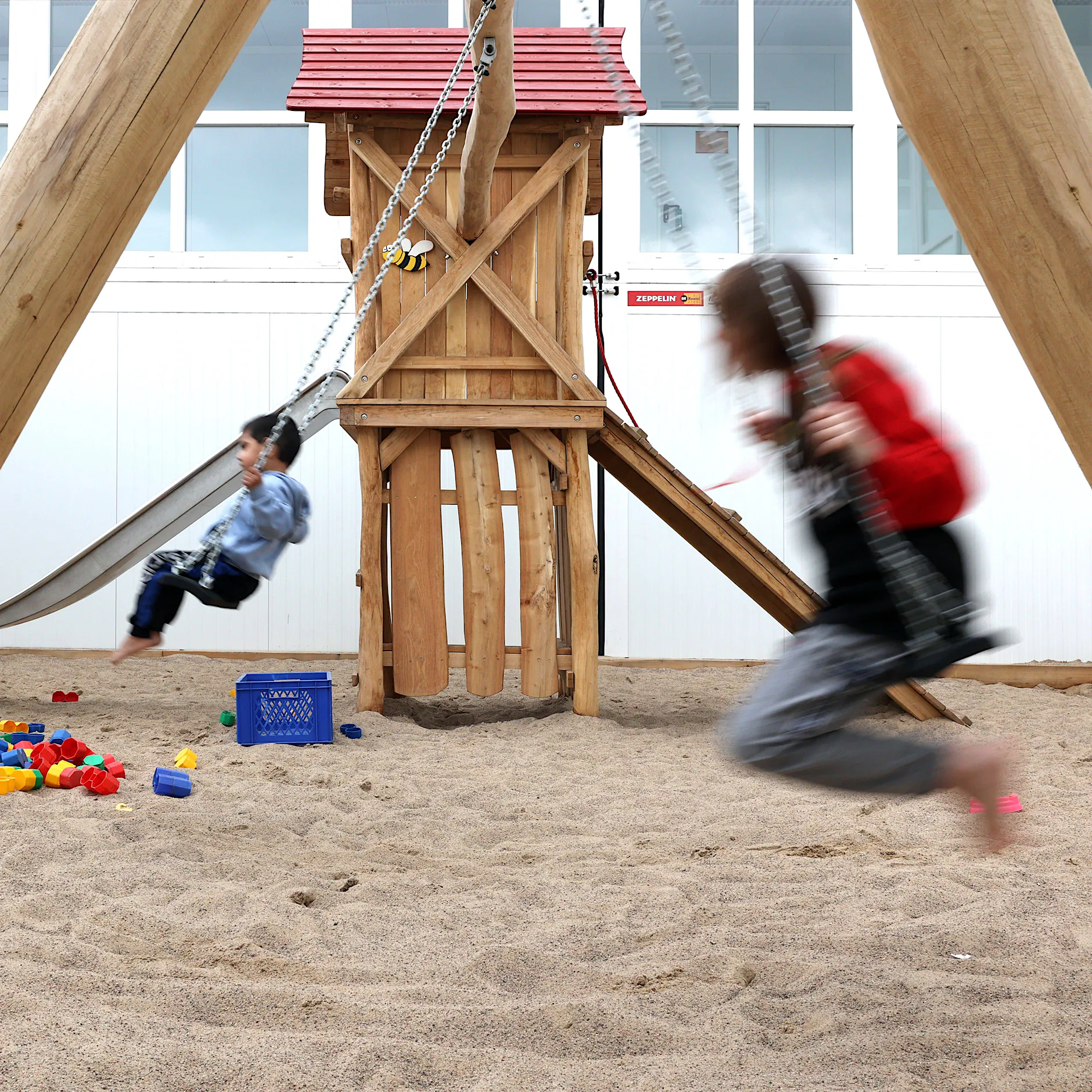 Bezahlkarte für Flüchtlinge: Ein Testlauf zur Überwachung der Bevölkerung?