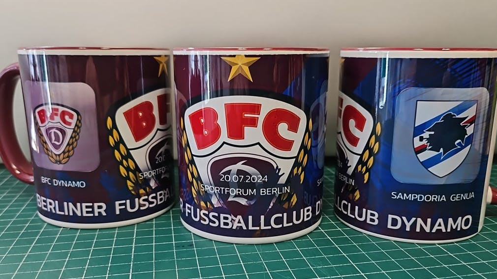 Noch Platz im Schrank? Der BFC Dynamo bietet gegen Sampdoria Genua Sondertassen an.