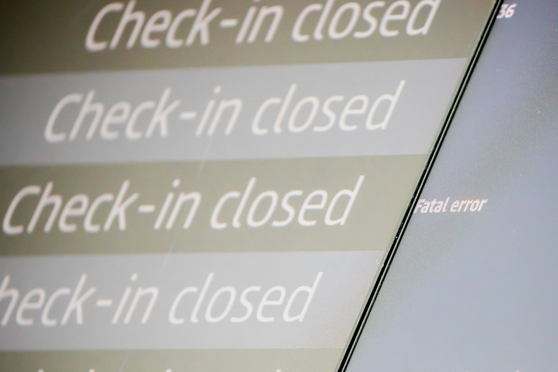 Ausgerechnet zum Ferienstart: Check-in closed. Technische Probleme führen zu Einschränkungen.
