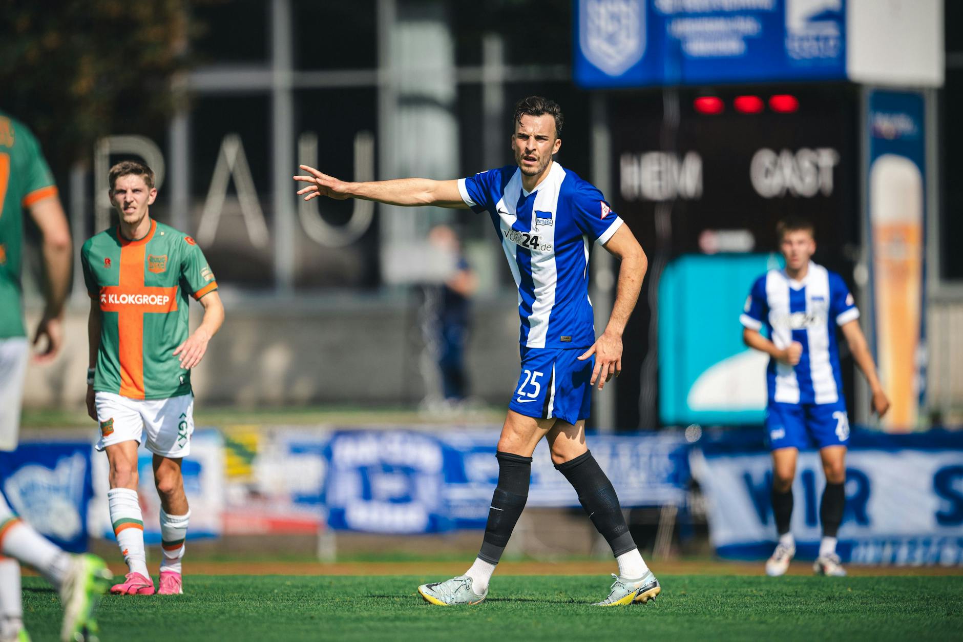 Herthas Torjäger Haris Tabakovic machte seinen Job und traf beim Test gegen NEC Nejmegen zum 1:0.