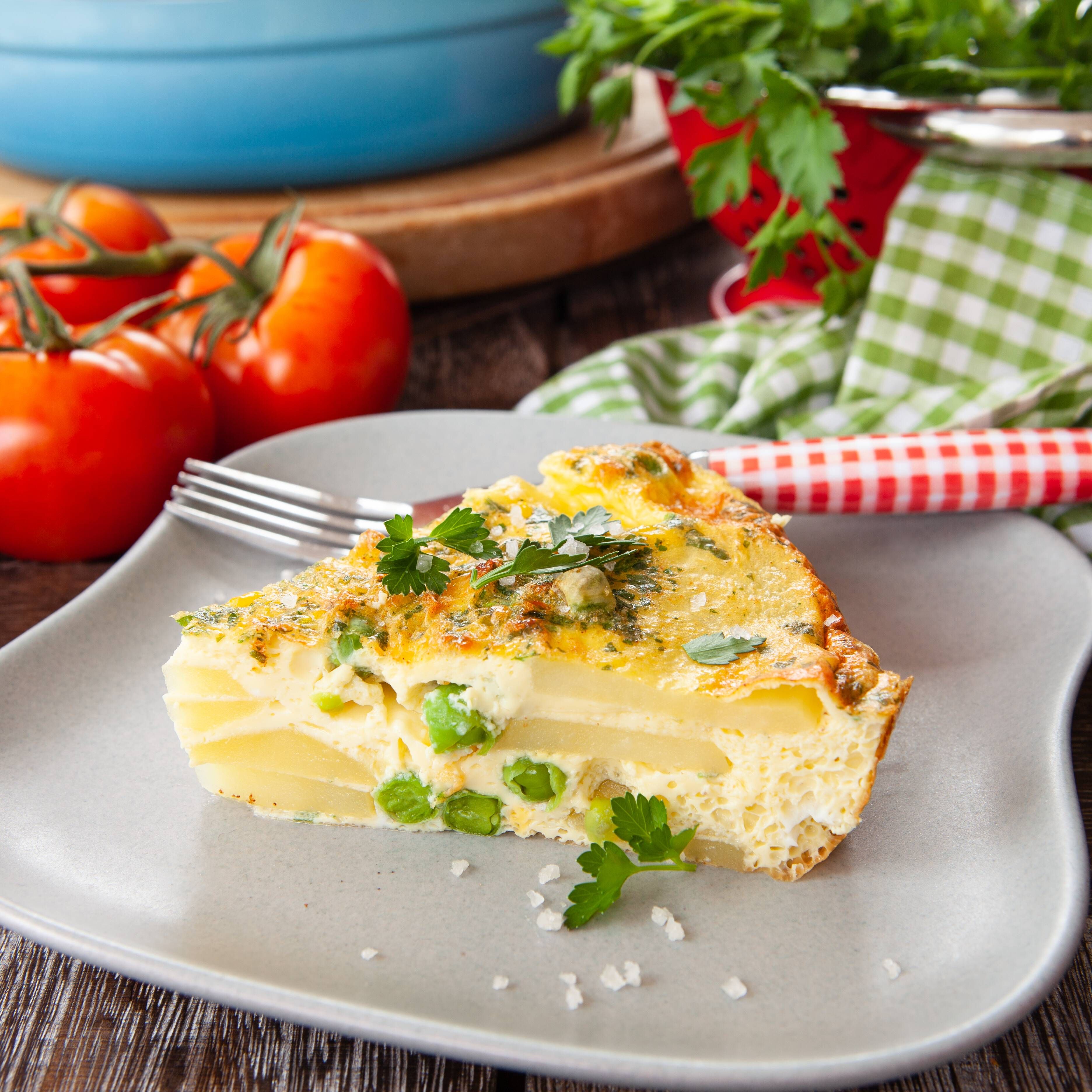 Lecker! Deftiges Rezept für Kartoffelkuchen mit Knoblauch und Parmesan