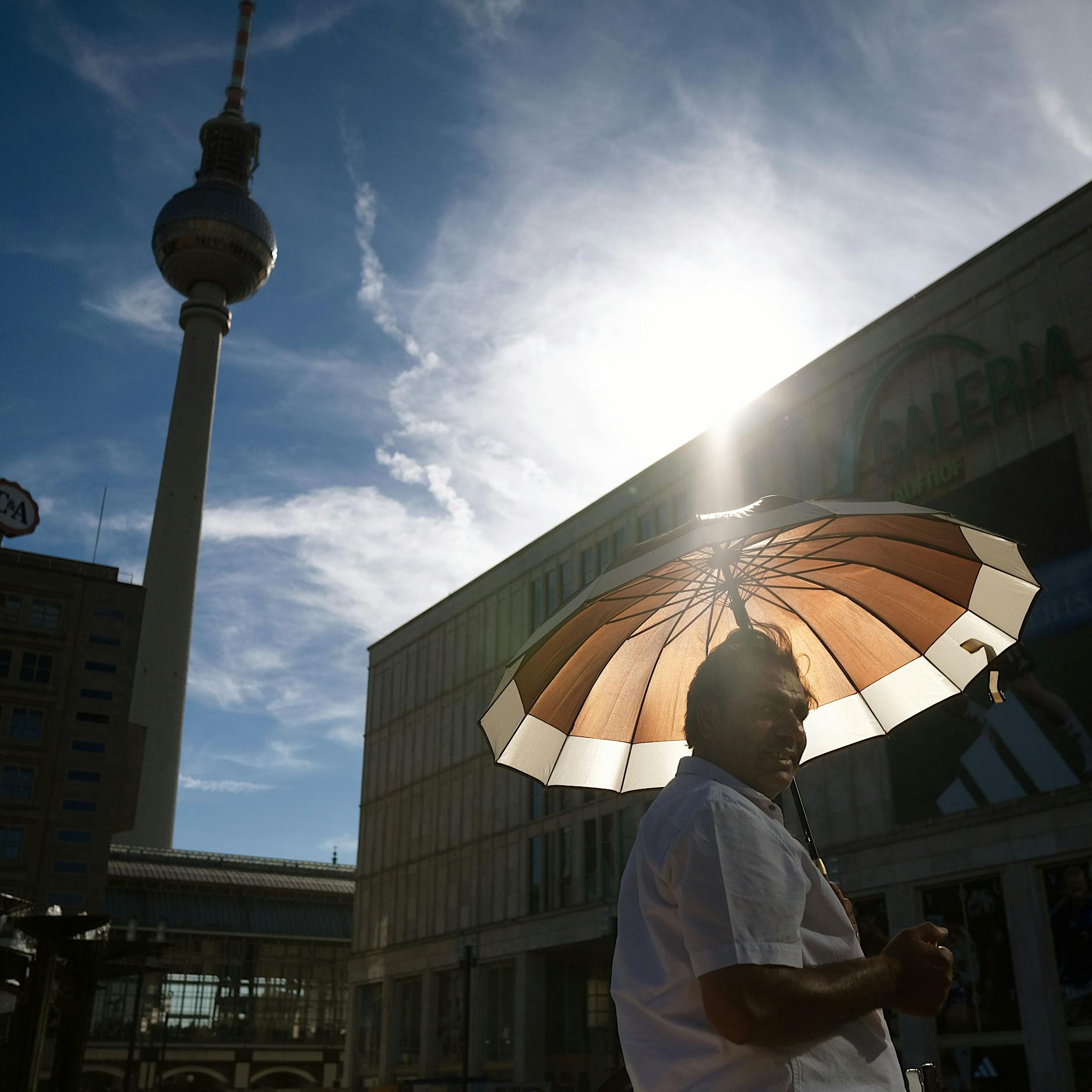 Hitze in Berlin und Brandenburg: So erkenne ich Sonnenstich und Hitzschlag