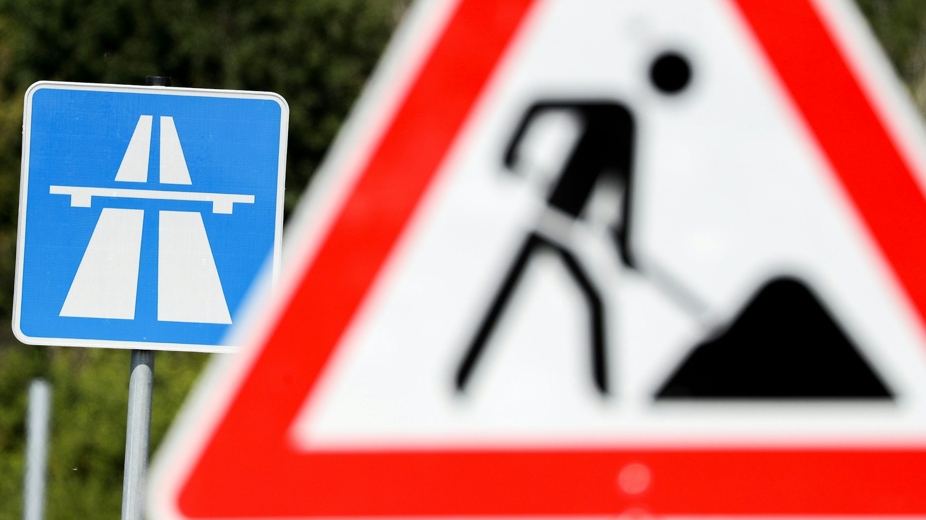 Keine neue Woche ohne neue Baustellen - und auch die Berliner Autobahnen bleiben nicht verschont.