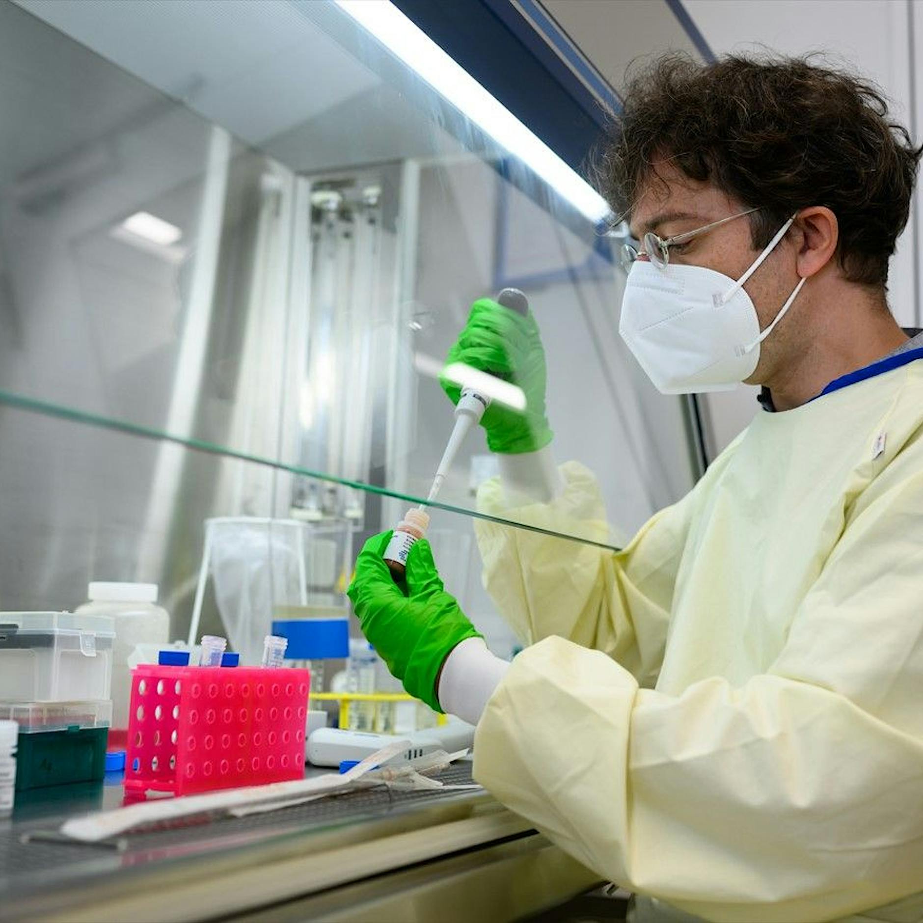 Neue Corona-Welle: Berliner Abwasser deutet darauf hin – kehrt die Pandemie zurück?