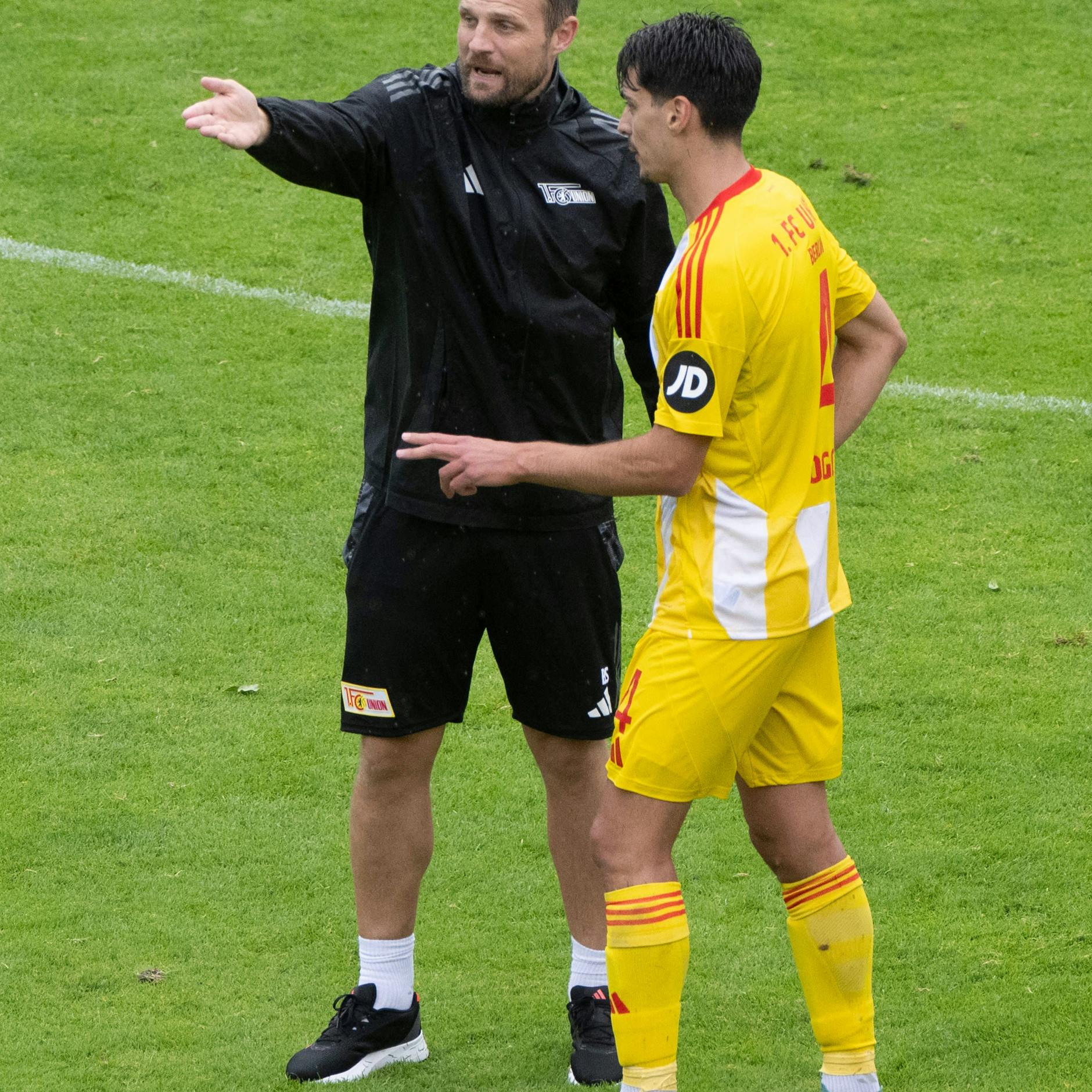 Wie lange gibt Union-Trainer Bo Svensson seinem Verteidiger Diogo Leite noch Anweisungen? Ein Wechsel des Spielers steht kurz bevor.
