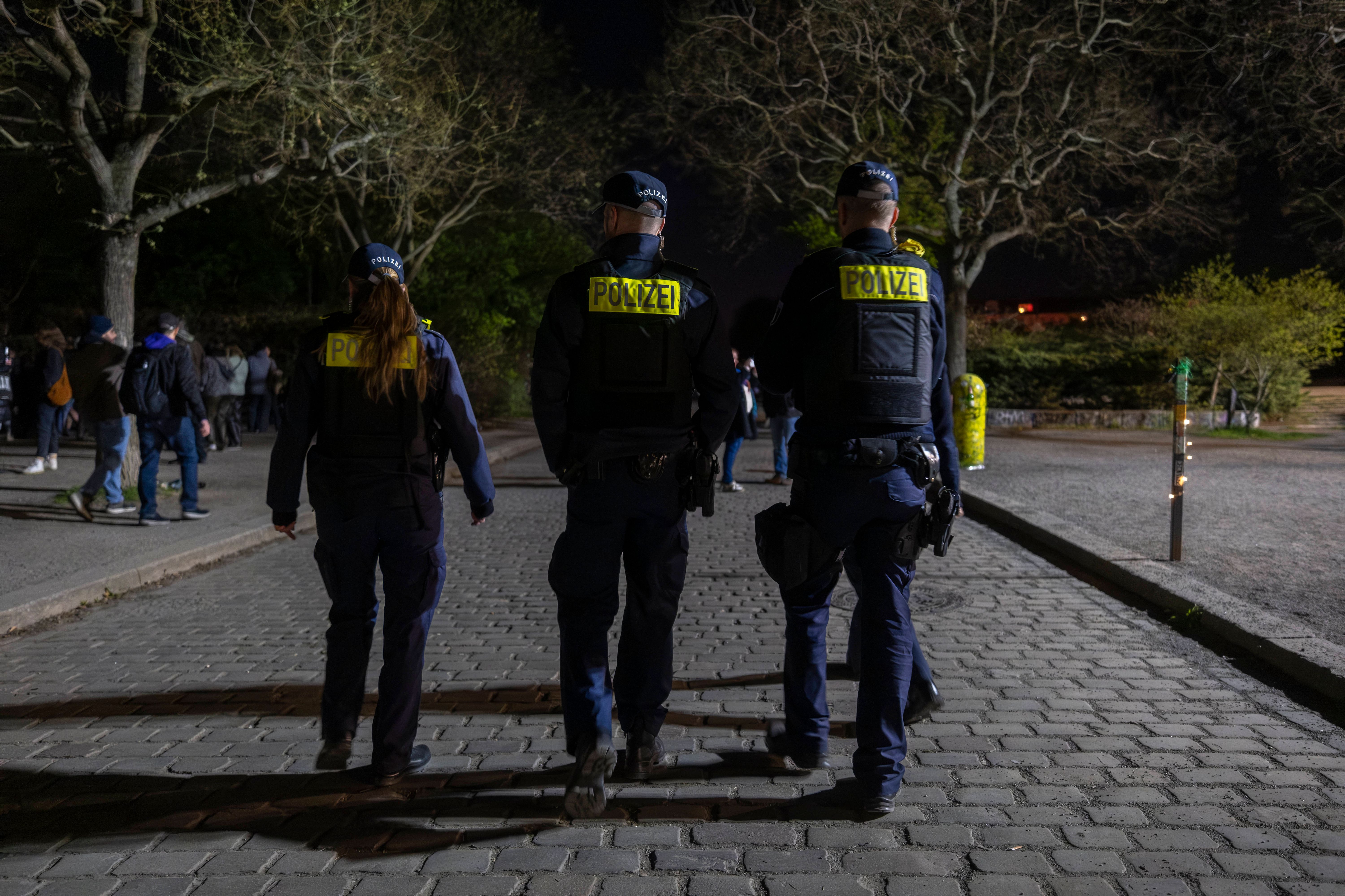 Immer mehr Gewalt! Berliner Mauerpark hat jetzt eine eigene Not-Nummer