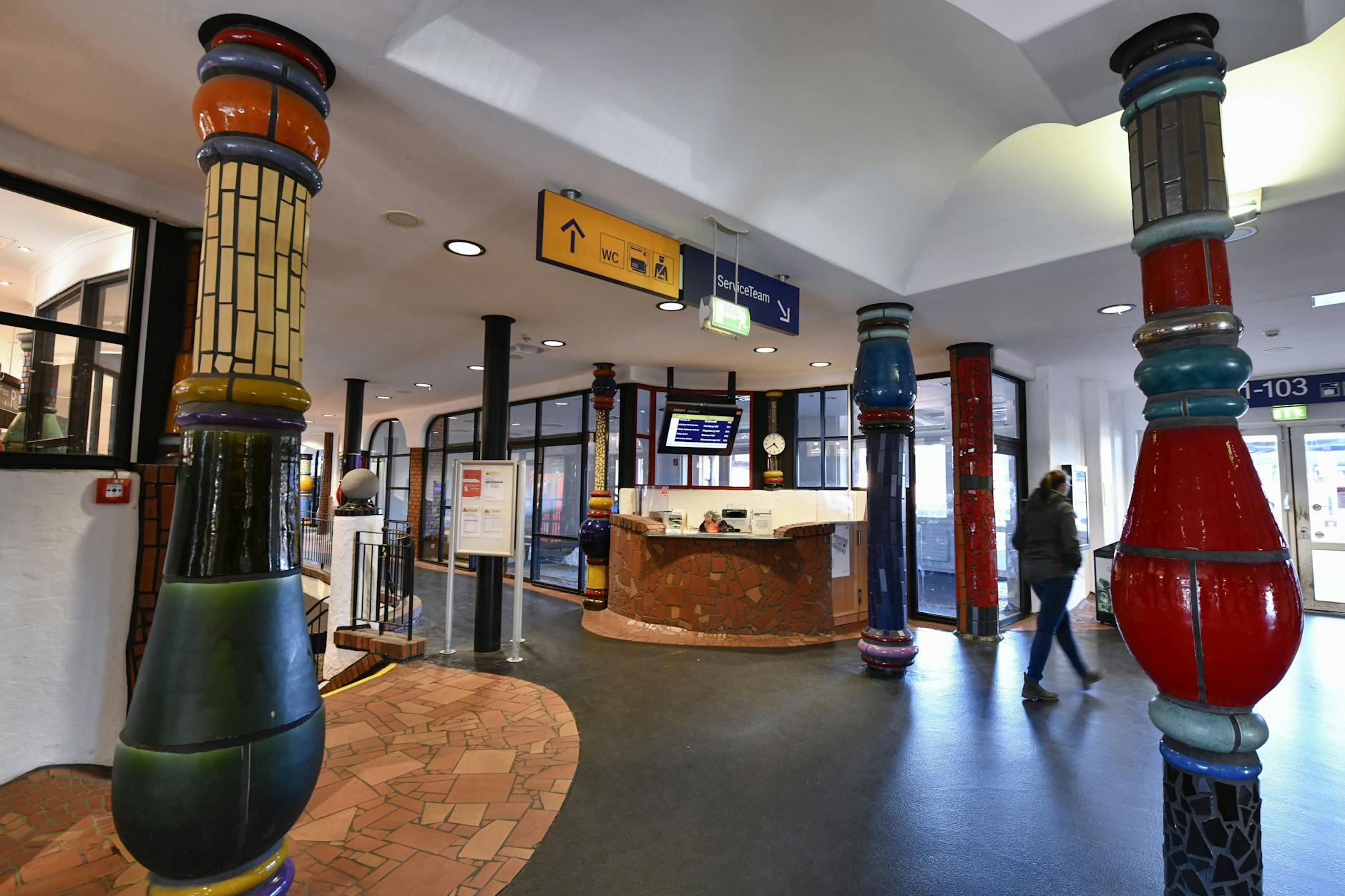 Das Opfer war versehentlich im Hundertwasser-Bahnhof gelandet.