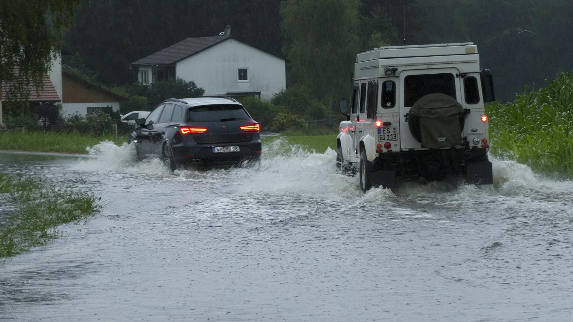 In Teilen Deutschlands kam es bereits am Wochenende zu heftigen Unwettern - und die Gewitter-Saison setzt sich weiter fort.