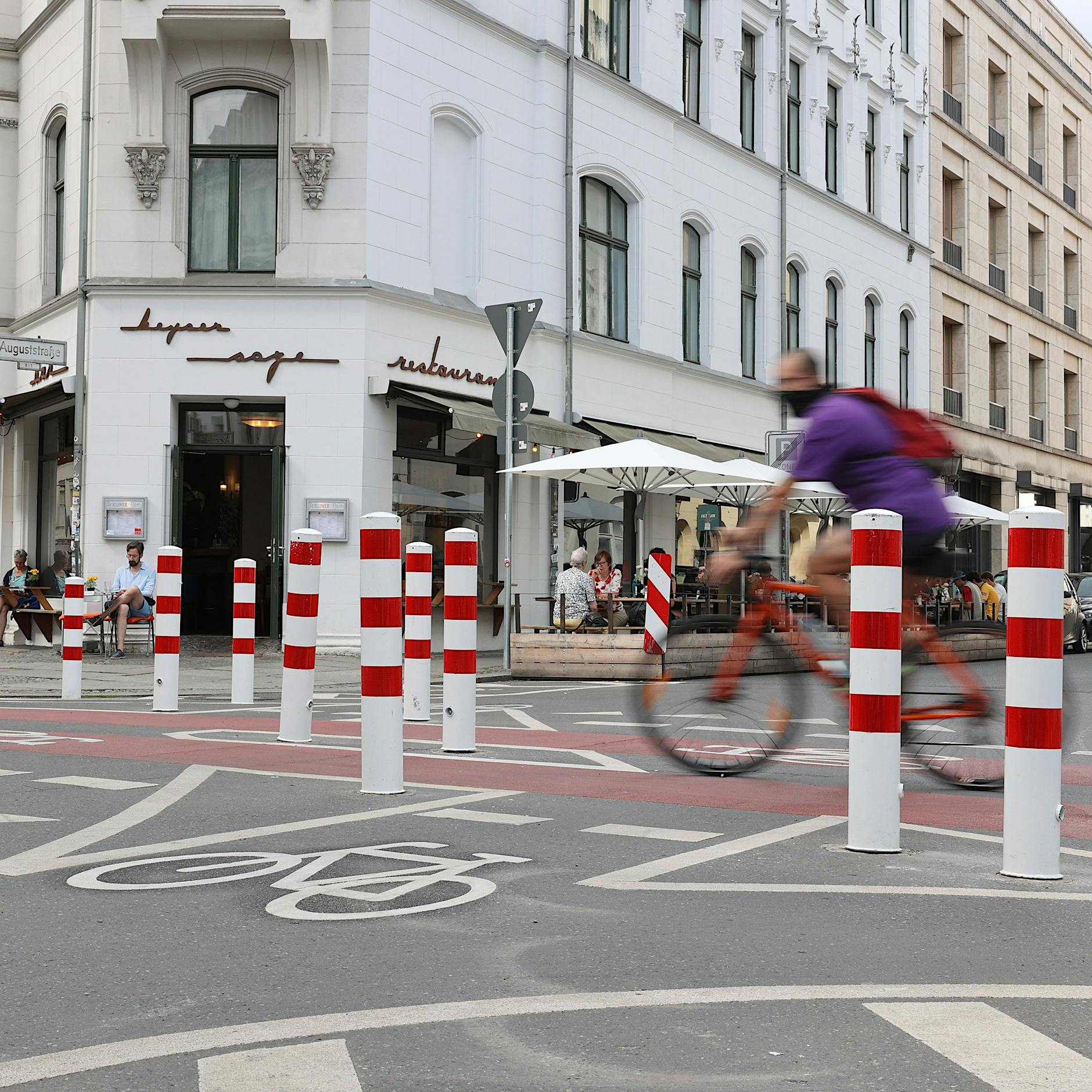 Streit um Poller in Berlin-Mitte: „Inzwischen werden alle Maßnahmen von Betroffenen beklagt“