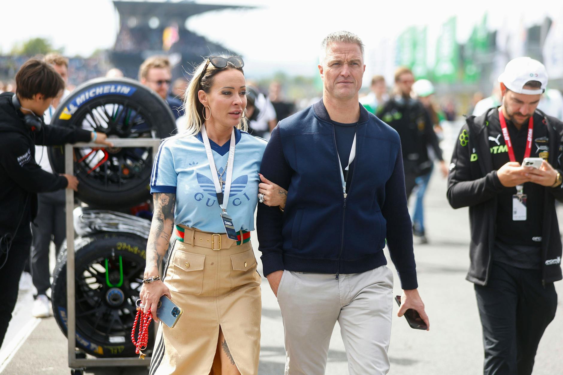 Cora und Ralf Schumacher beim Nürburgring im August 2022.