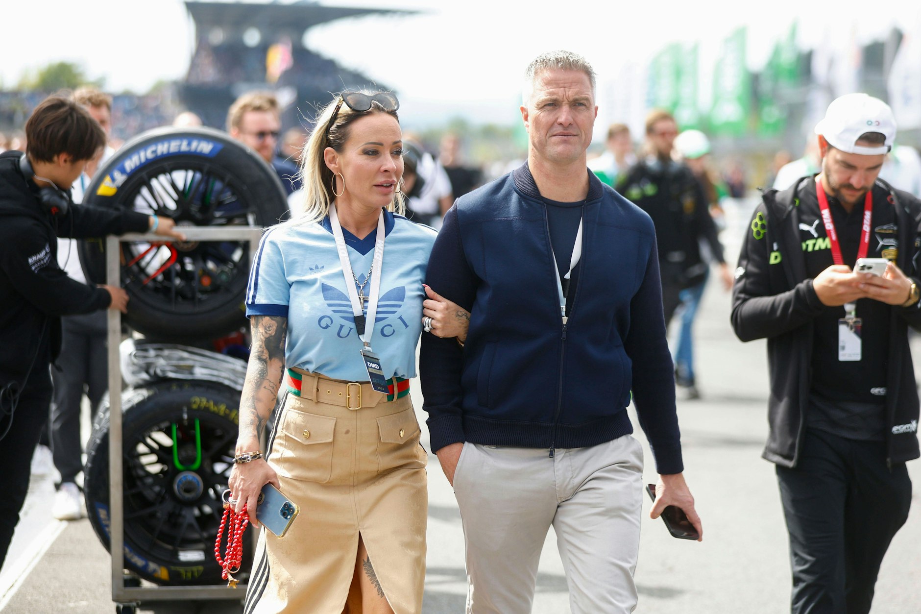 Cora und Ralf Schumacher beim Nürburgring im August 2022.