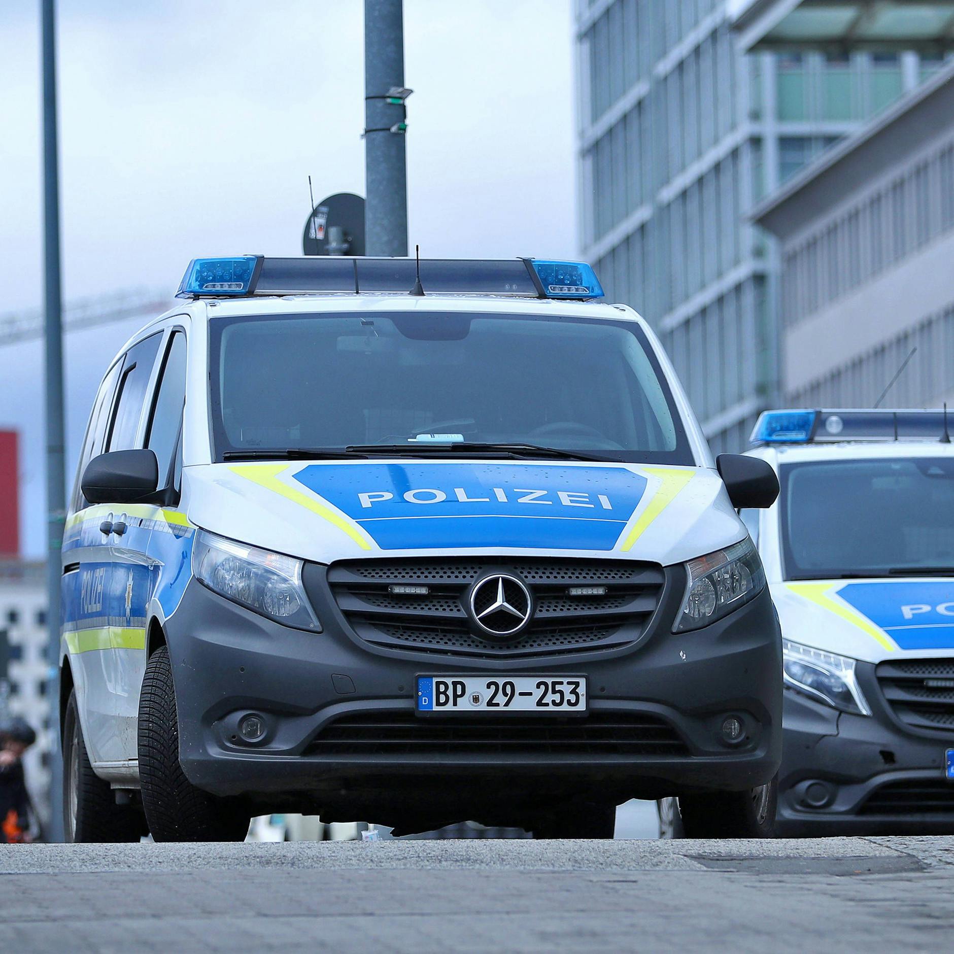 Image - Berliner Ostbahnhof: Polizist schießt auf Messer-Mann