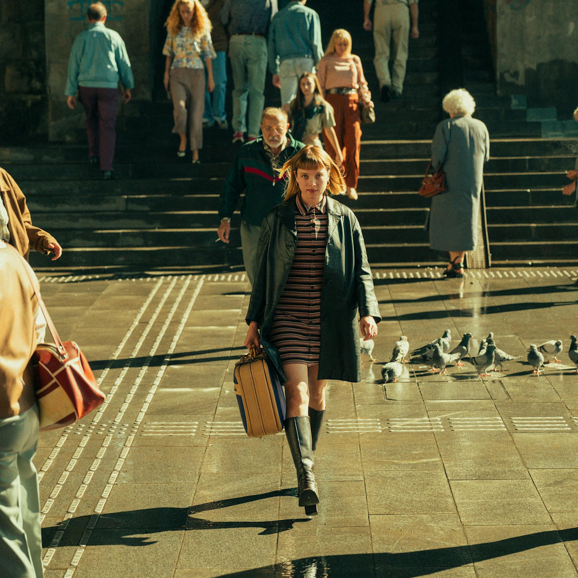 Kleo ist wieder da: Jella Haase als Ex-DDR-Agentin auf Netflix