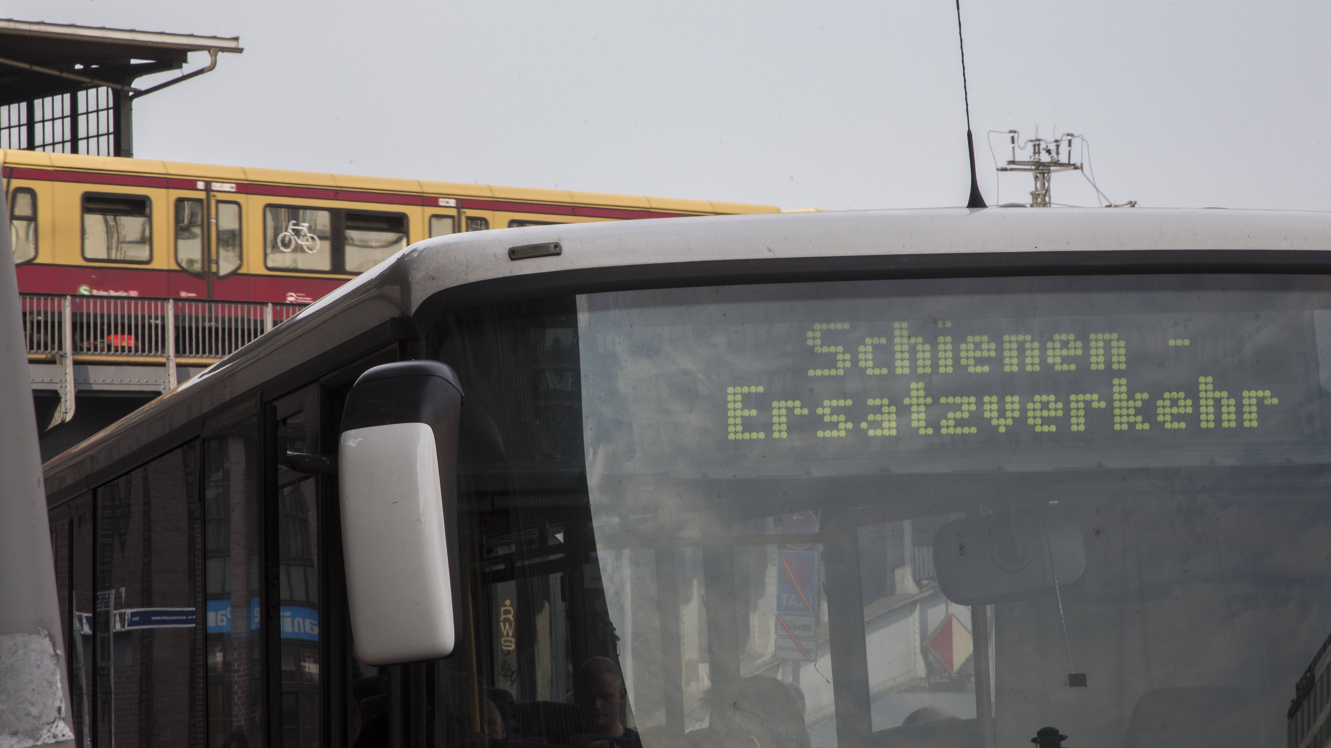 Schienenersatzverkehr auf der Stadtbahn: So wird der SEV in Berlin organisiert
