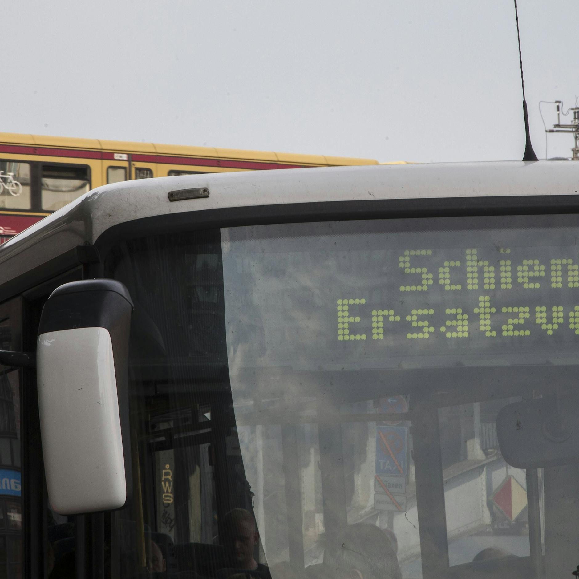Schienenersatzverkehr auf der Stadtbahn: So wird der SEV in Berlin organisiert