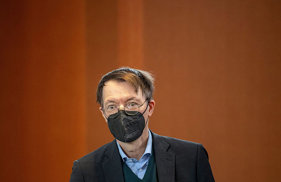 Karl Lauterbach (SPD), Bundesminister für Gesundheit, auf einer wöchentlichen Sitzung des Bundeskabinetts im Kanzleramt in der Corona-Zeit.&nbsp;