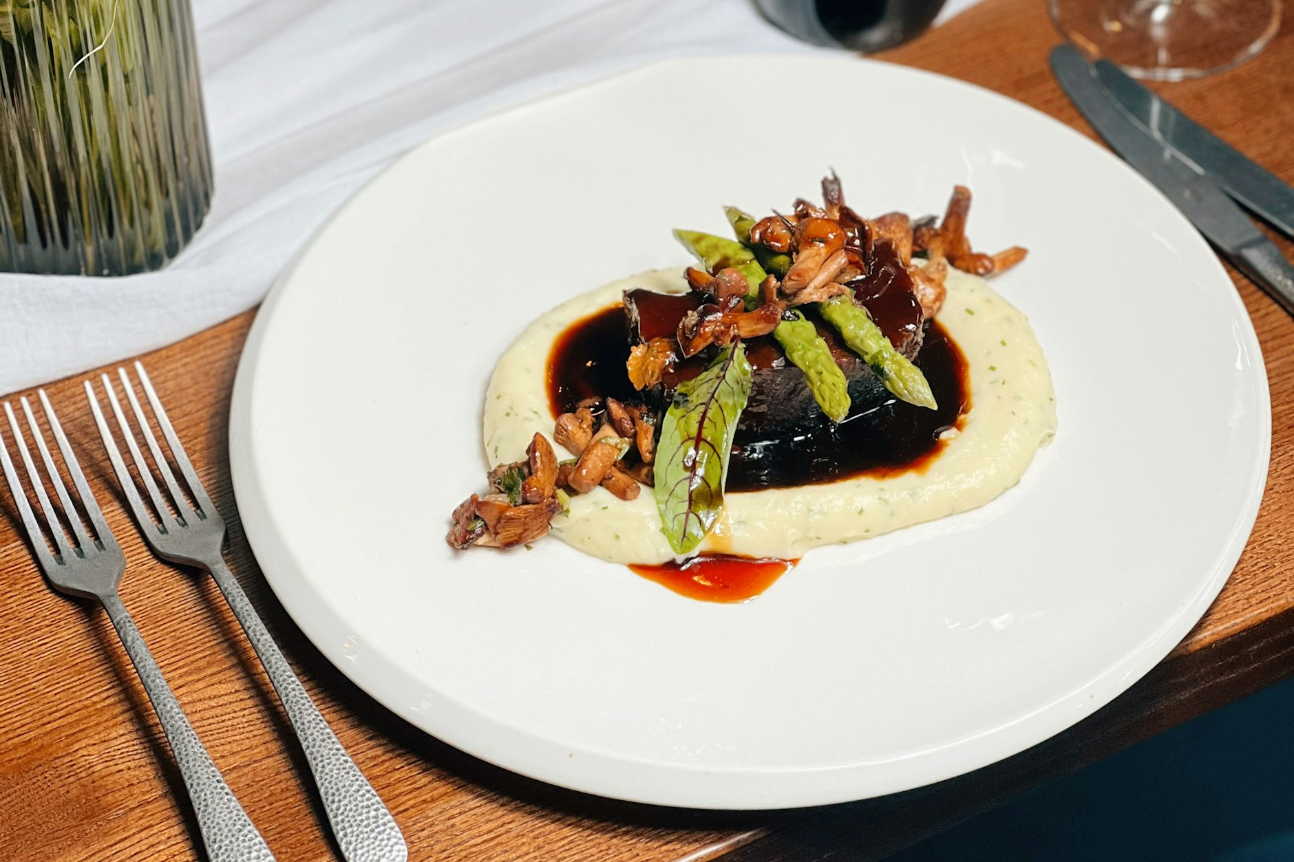 Eben erst eröffnet und schon eine Topadresse für Pilzfreunde: Anna &amp; Paul in der Oranienburger Straße.