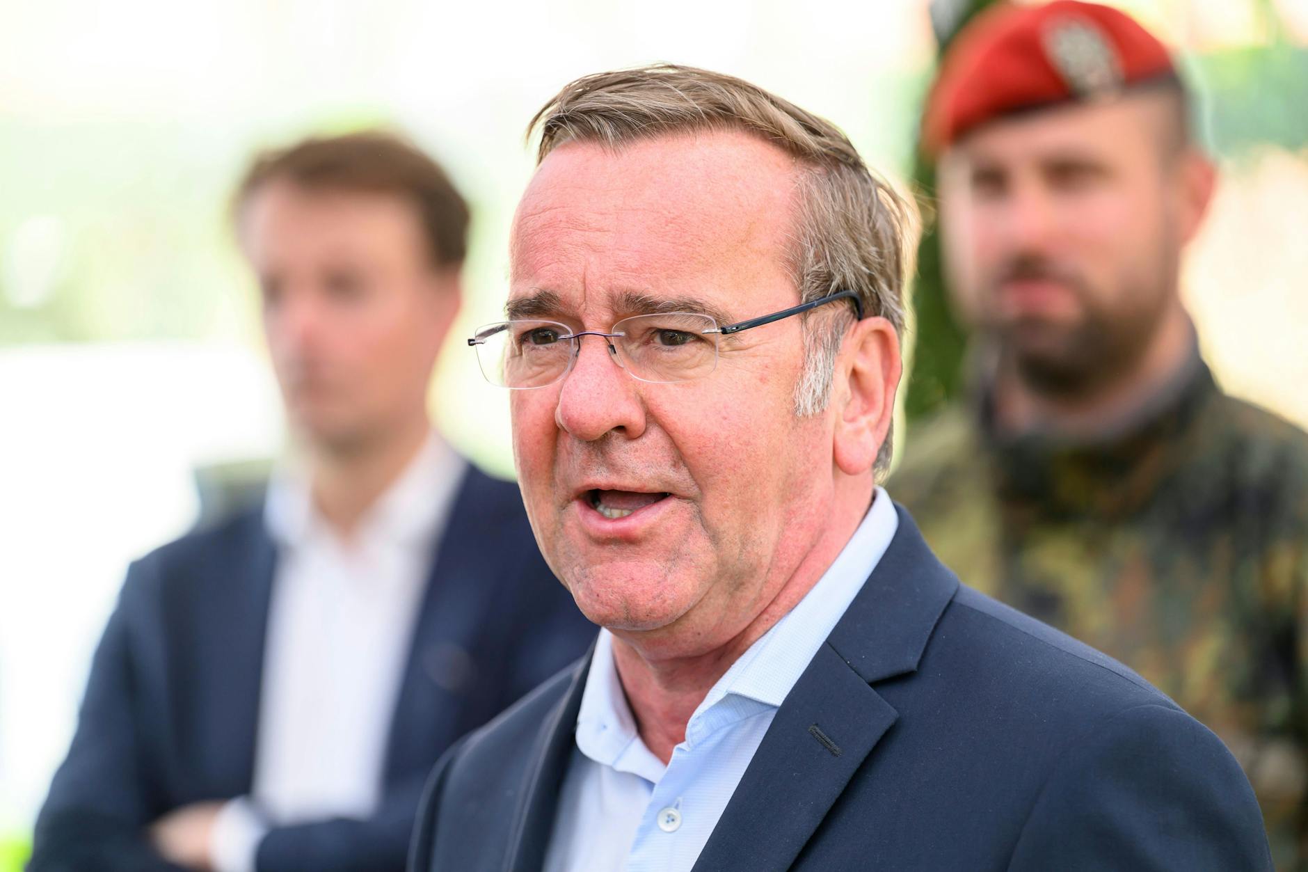 Boris Pistorius: Protestierende störten einen Wahlkampftermin mit dem Bundespolitiker in Leipzig.