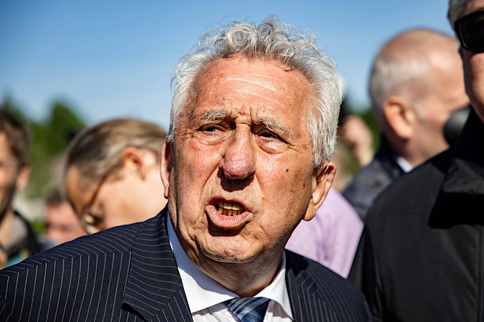 Egon Krenz besucht das sowjetische Ehrenmal am Tag des Sieges, 2024.