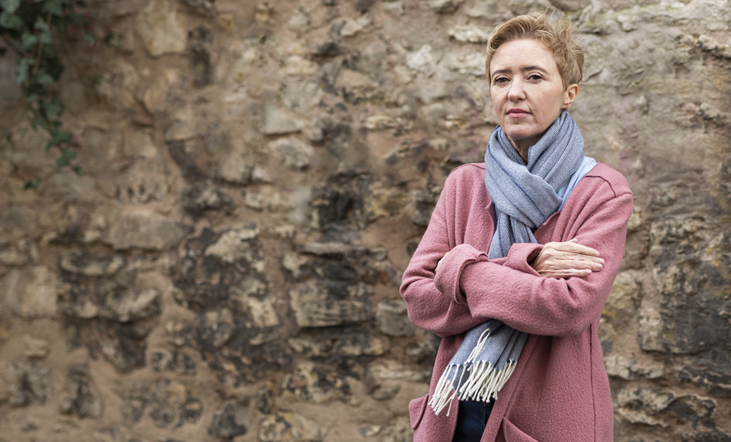 „Seltsame Sally Diamond“ von Liz Nugent : Warum der Vater in der Feuertonne brennt