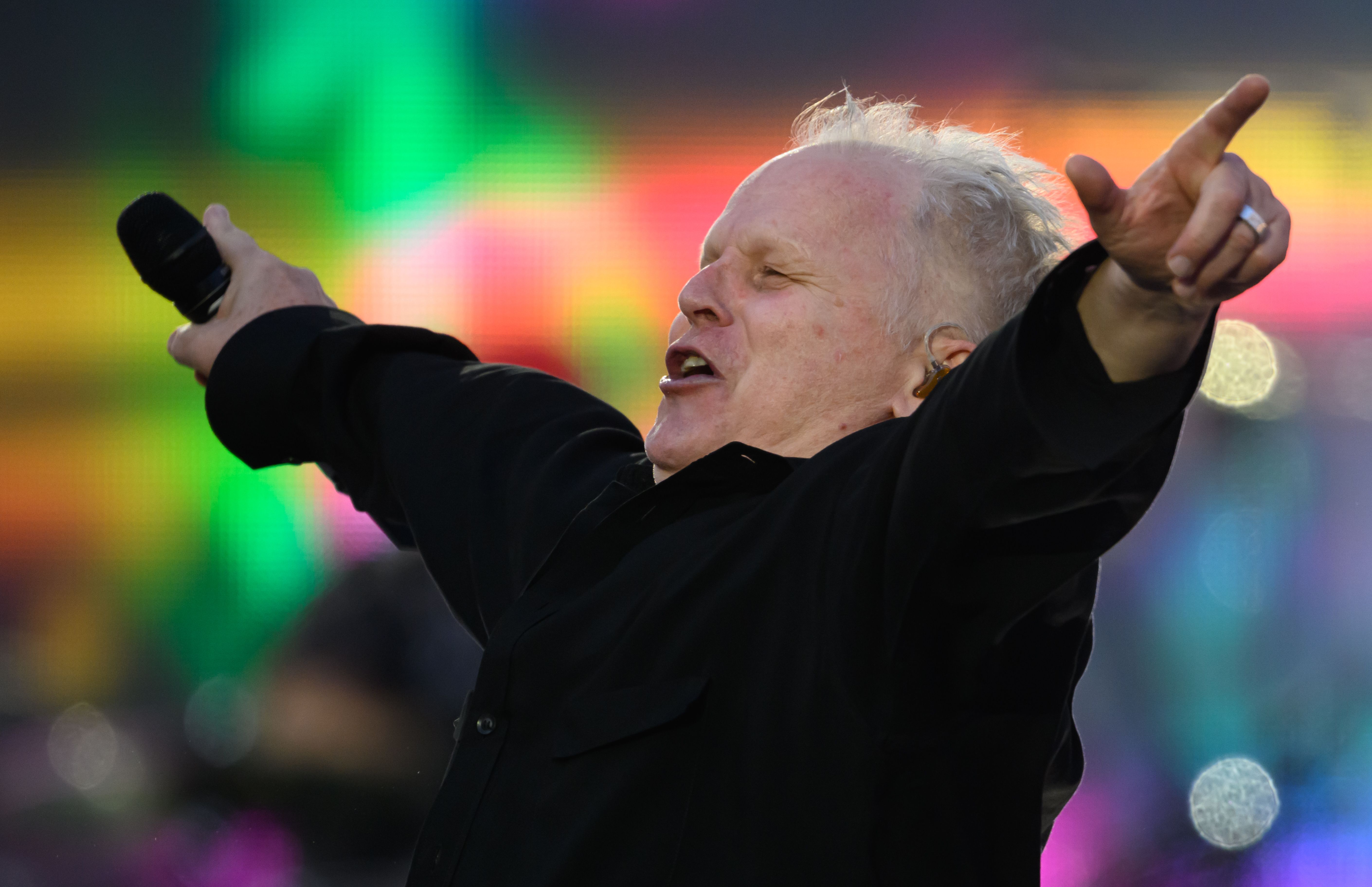 CSD 2024 in Berlin: Herbert Grönemeyer tritt am Brandenburger Tor auf