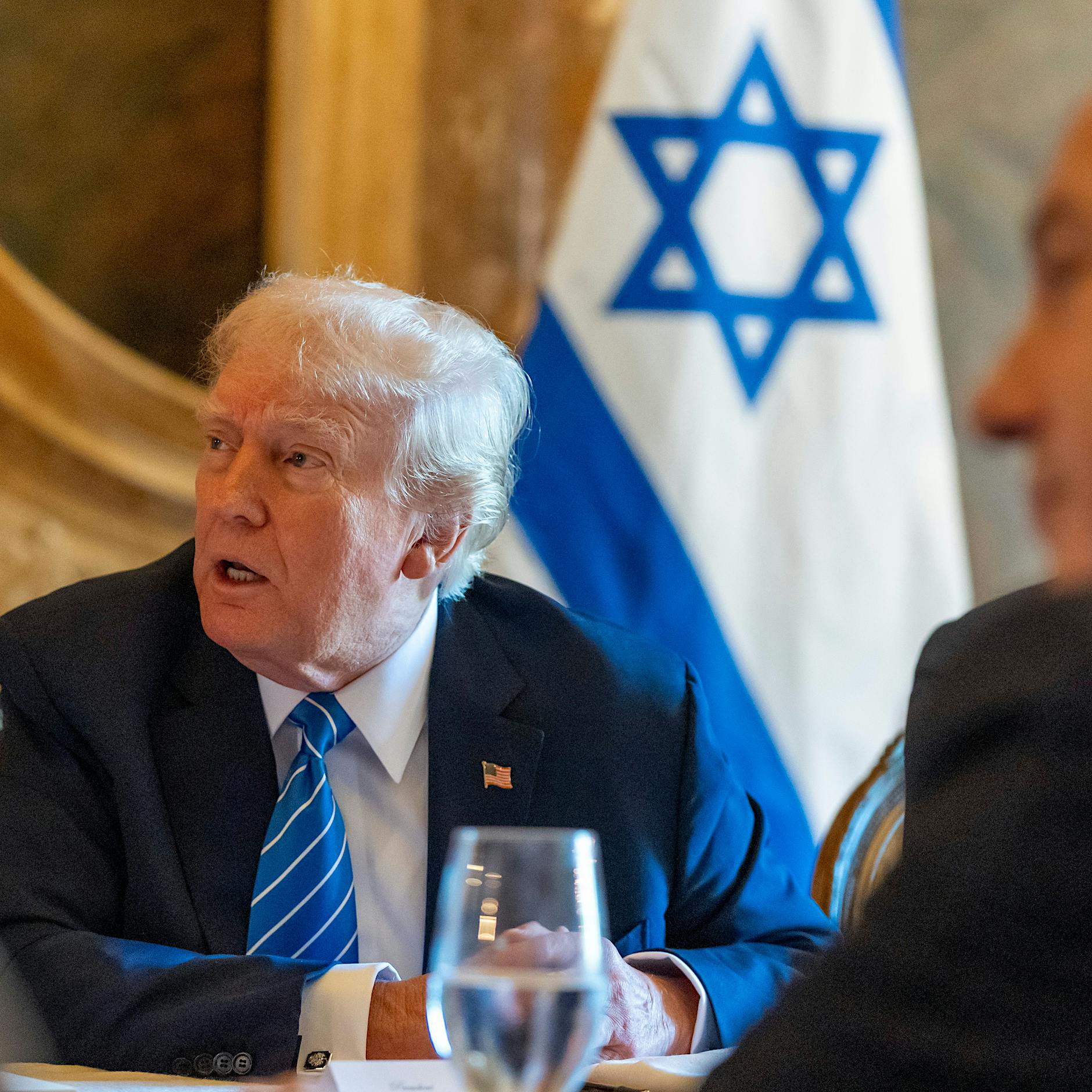 Trump trifft Netanjahu und warnt vor „drittem Weltkrieg“