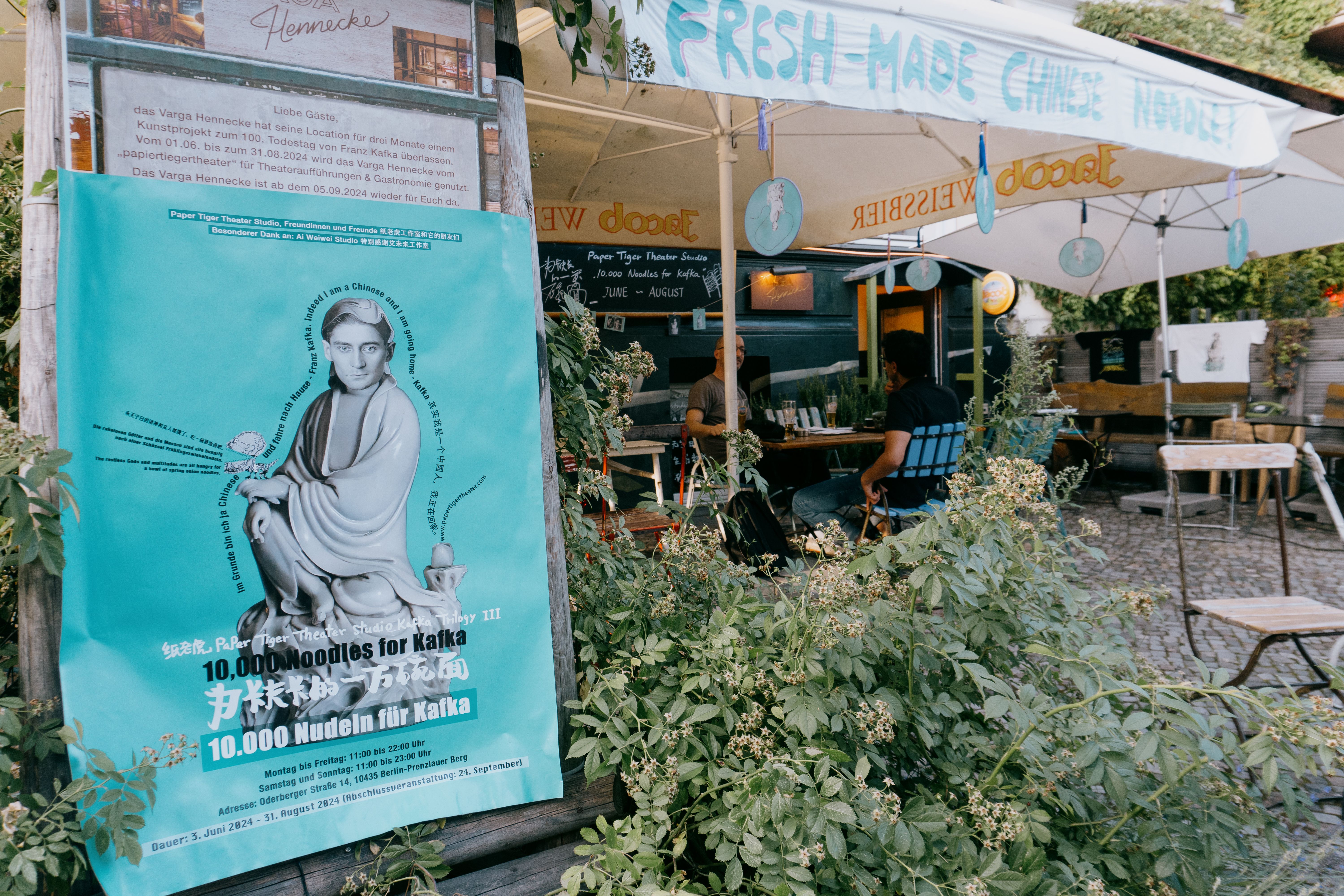 Berlin-Prenzlauer Berg: China-Küche und ein Literatur-Superstar – „10.000 Noodles for Kafka“