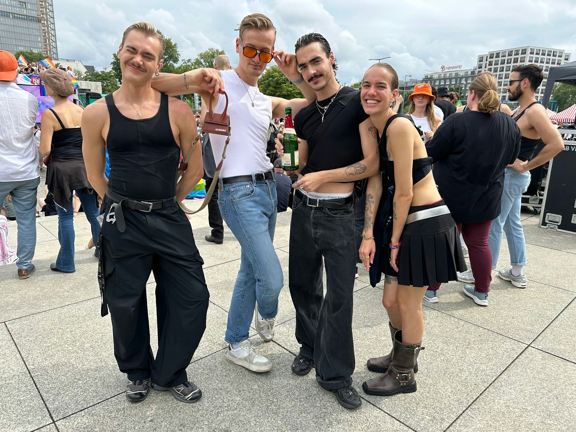 Steht allen: der genderübergreifende Wet-Look.