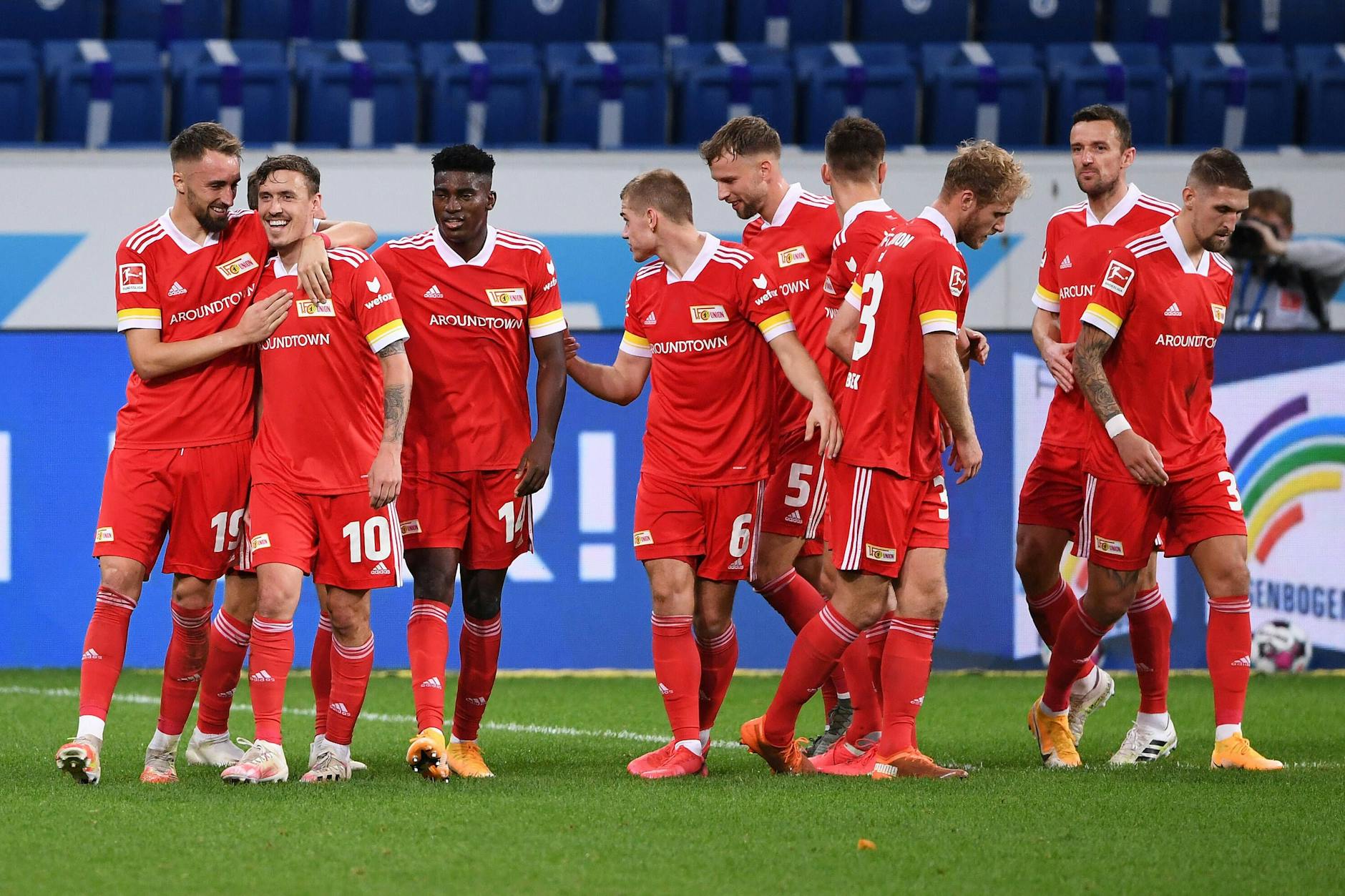 Florian Hübner (l.) kehrt nach zahlreichen Stationen im Profifußball zurück zum SV Wehen Wiesbaden.
