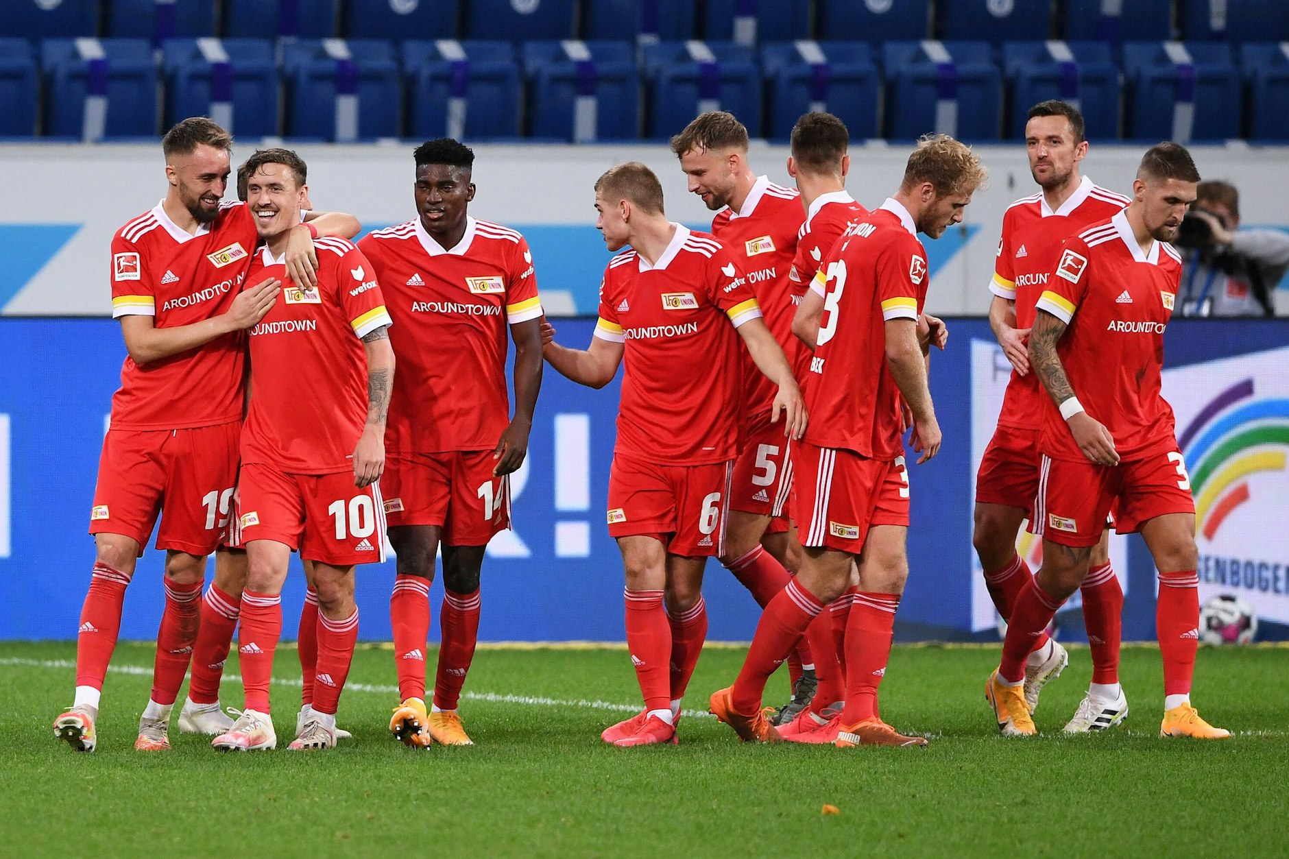 Florian Hübner (l.) kehrt nach zahlreichen Stationen im Profifußball zurück zum SV Wehen Wiesbaden.