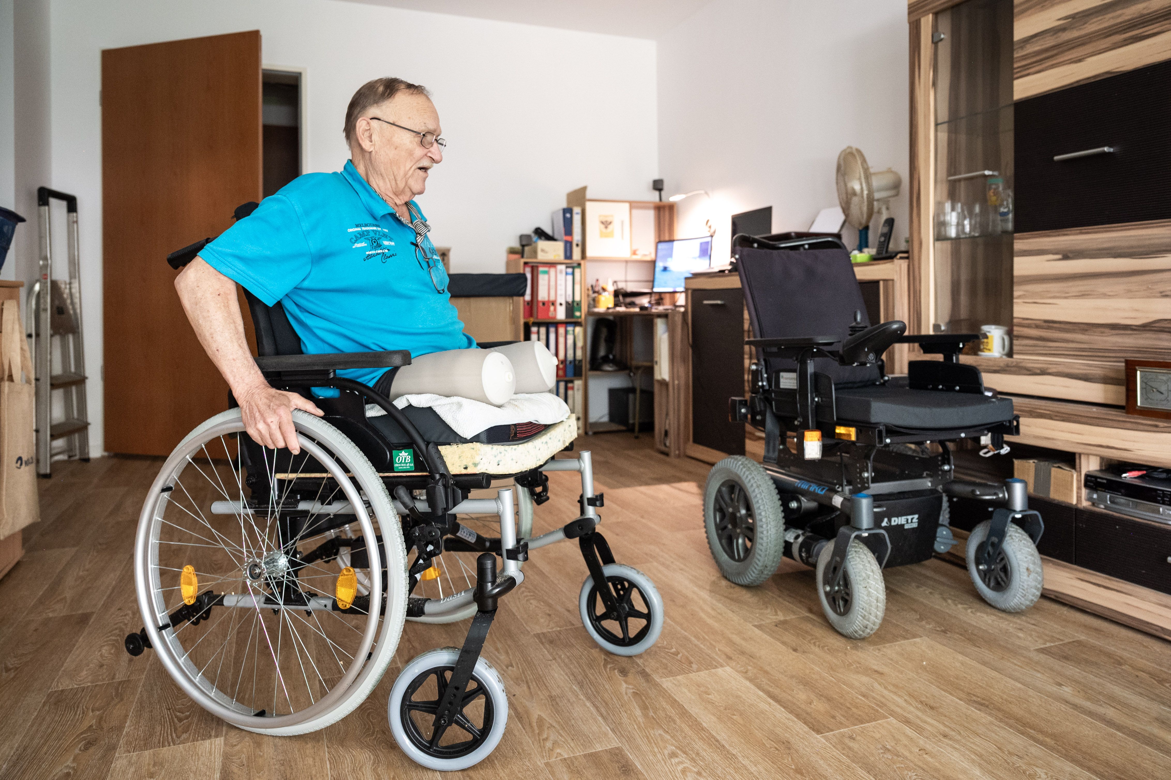 Beide Beine amputiert: Rentner muss in Brandenburg um Pflege kämpfen