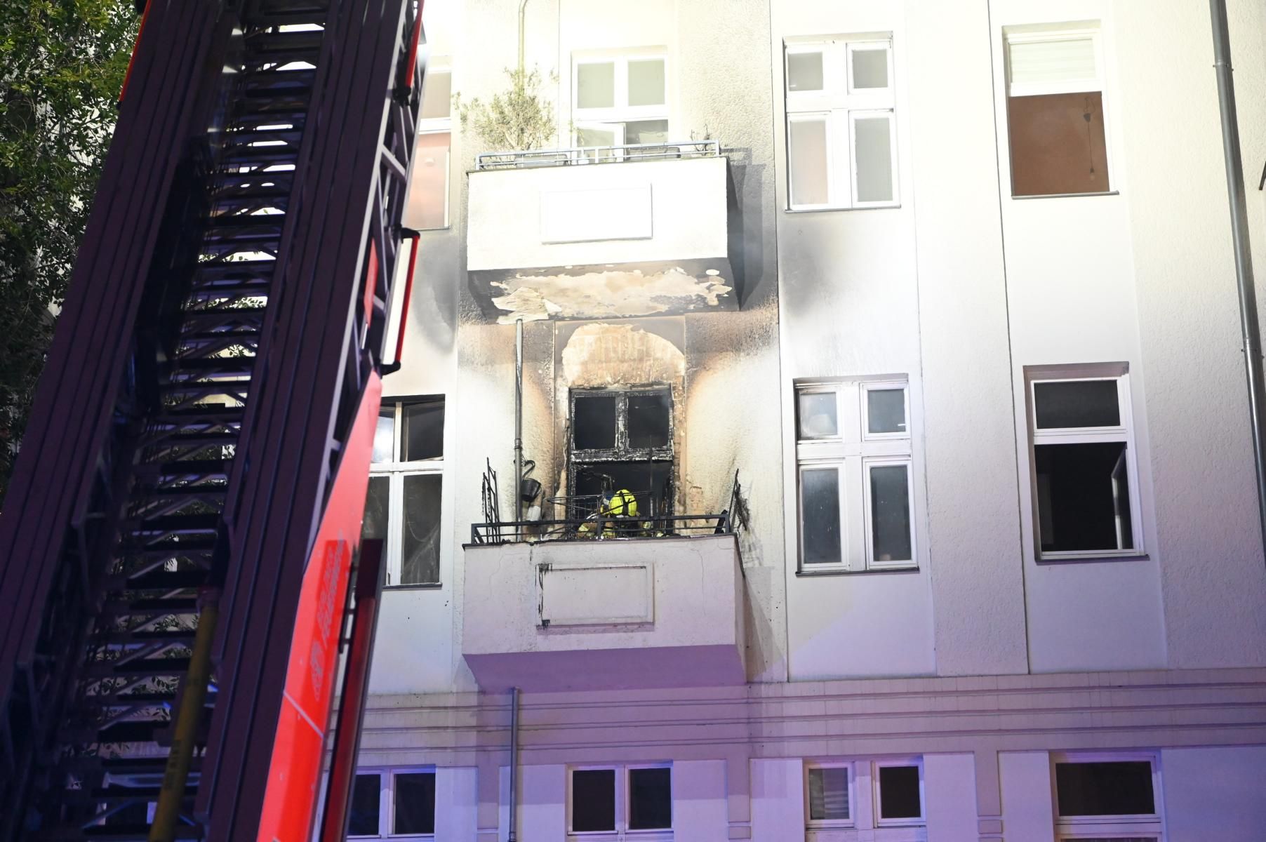 Zwei Schwerverletzte: Feuerdrama in Berlin-Wedding