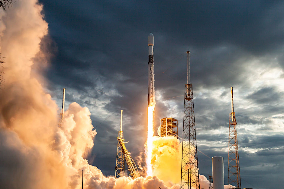 Start einer SpaceX-Rakete: Im Herbst wird der erste Satellit „SIGI“ von Reflex Aerospace mit Sitz in Berlin-Friedrichshain mit einer SpaceX-Rakete ins All fliegen.