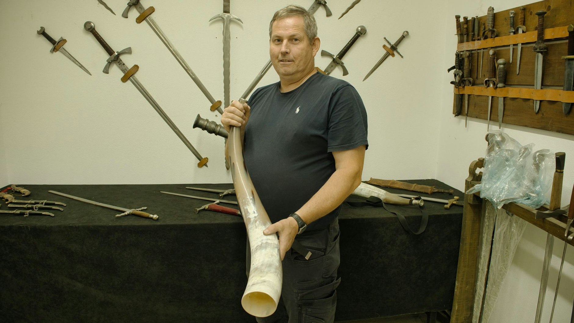Sven Geist leitet die Requisite.