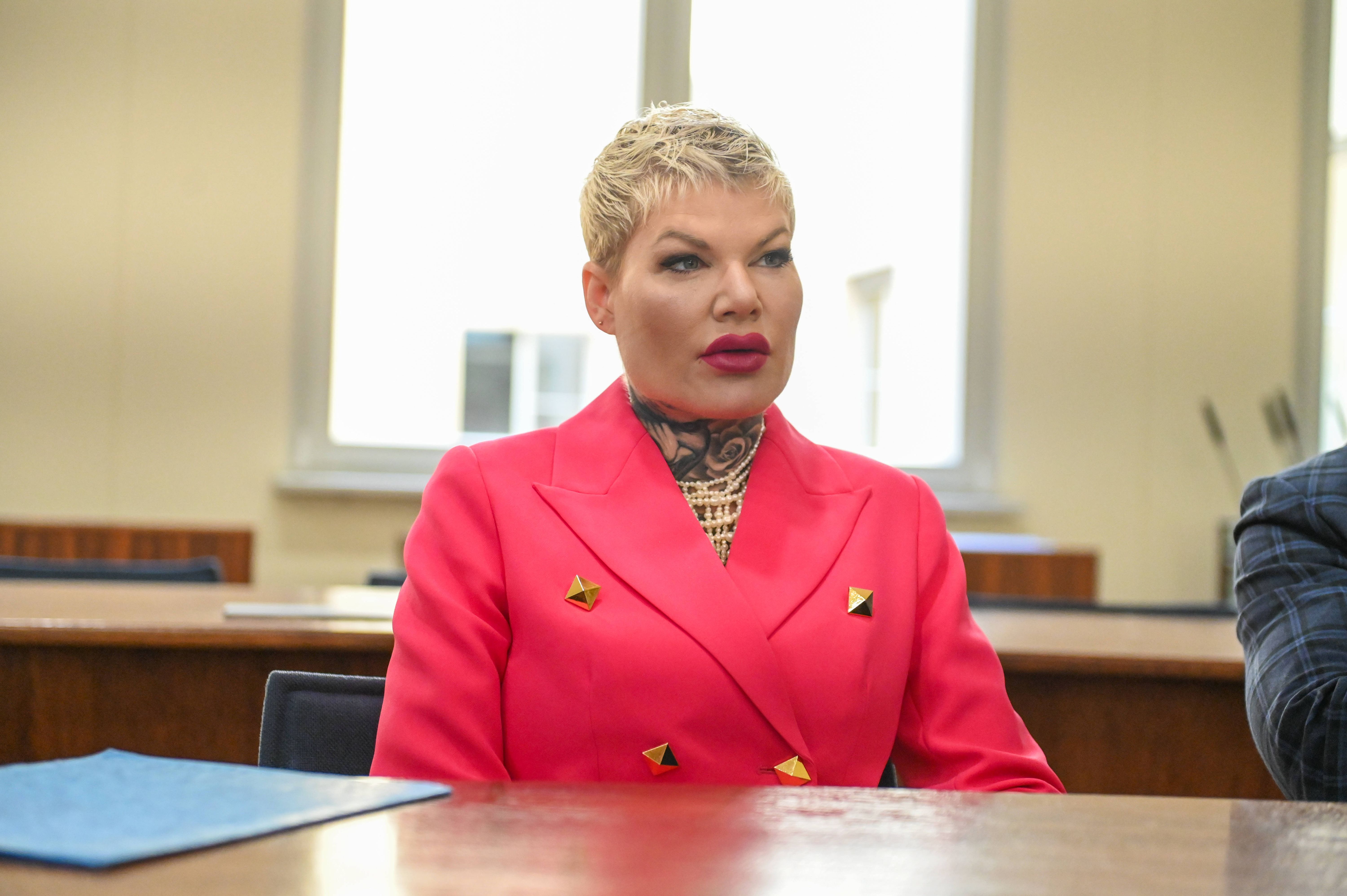 Hitlergruß-Prozess: Melanie Müller verwirrt mit Info über ihr Privatleben