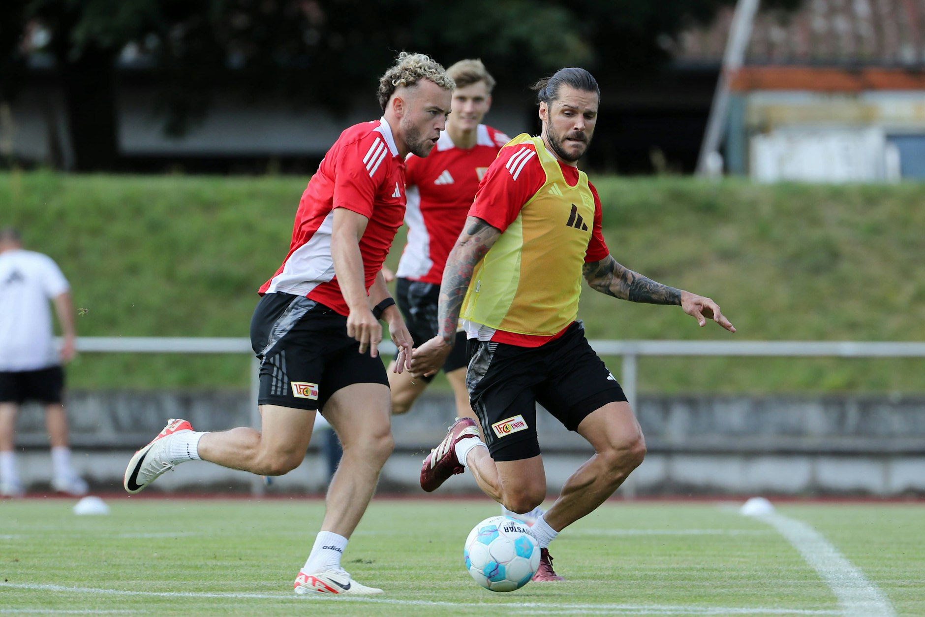 Voll fokussiert auf den Torschuss: Benedict Hollerbach (23) gibt im Training des 1. FC Union Vollgas und will in dieser Saison so richtig durchstarten.