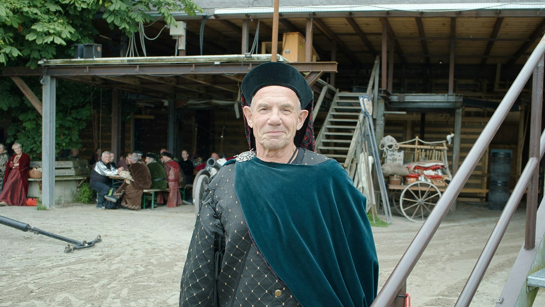 Horst Zimmermann (75) Ist einer der mehr als 100 Kleindarsteller bei den Festspielen.