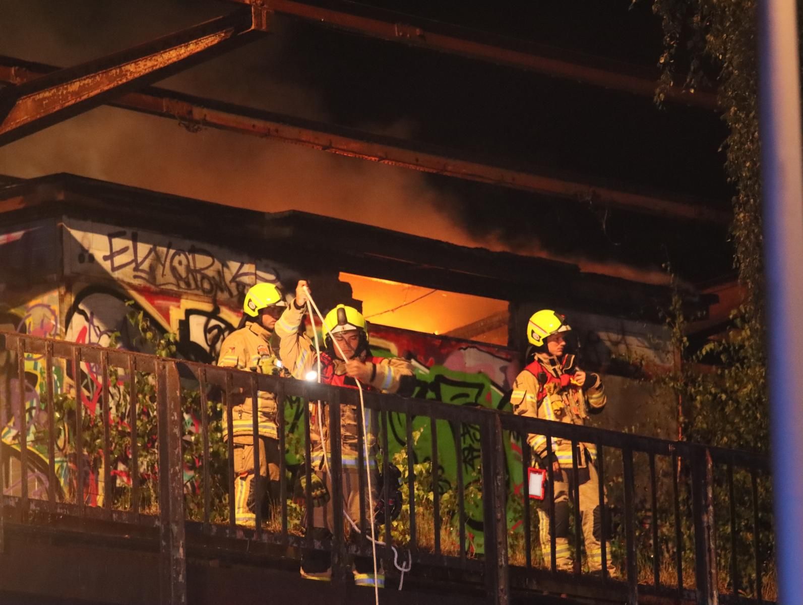Brände in Berlin: Großeinsatz für die Feuerwehr, Rauchwolke über der Stadt!
