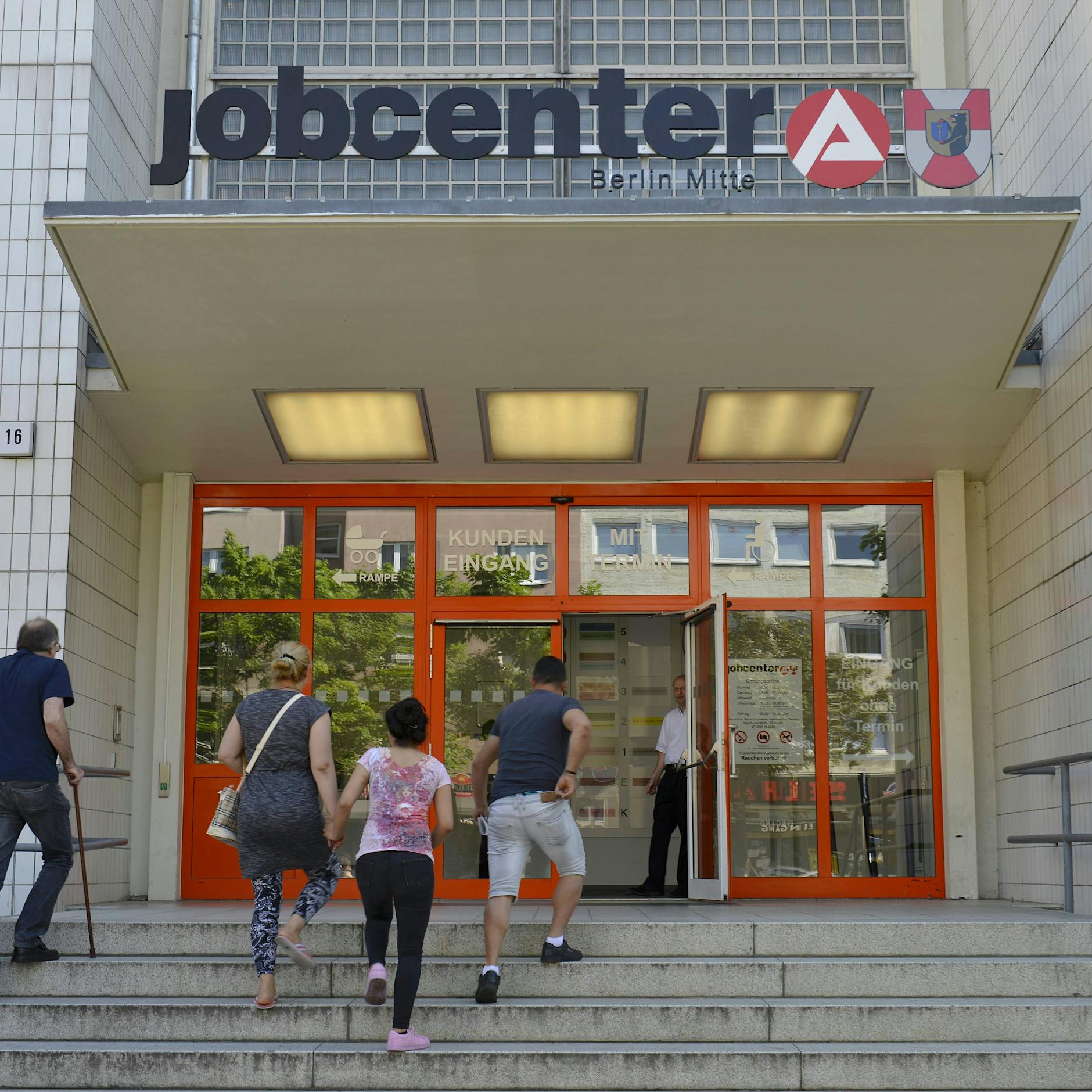 Job-Schock: Erstmals seit 2015 wieder mehr als 3 Millionen Arbeitslose