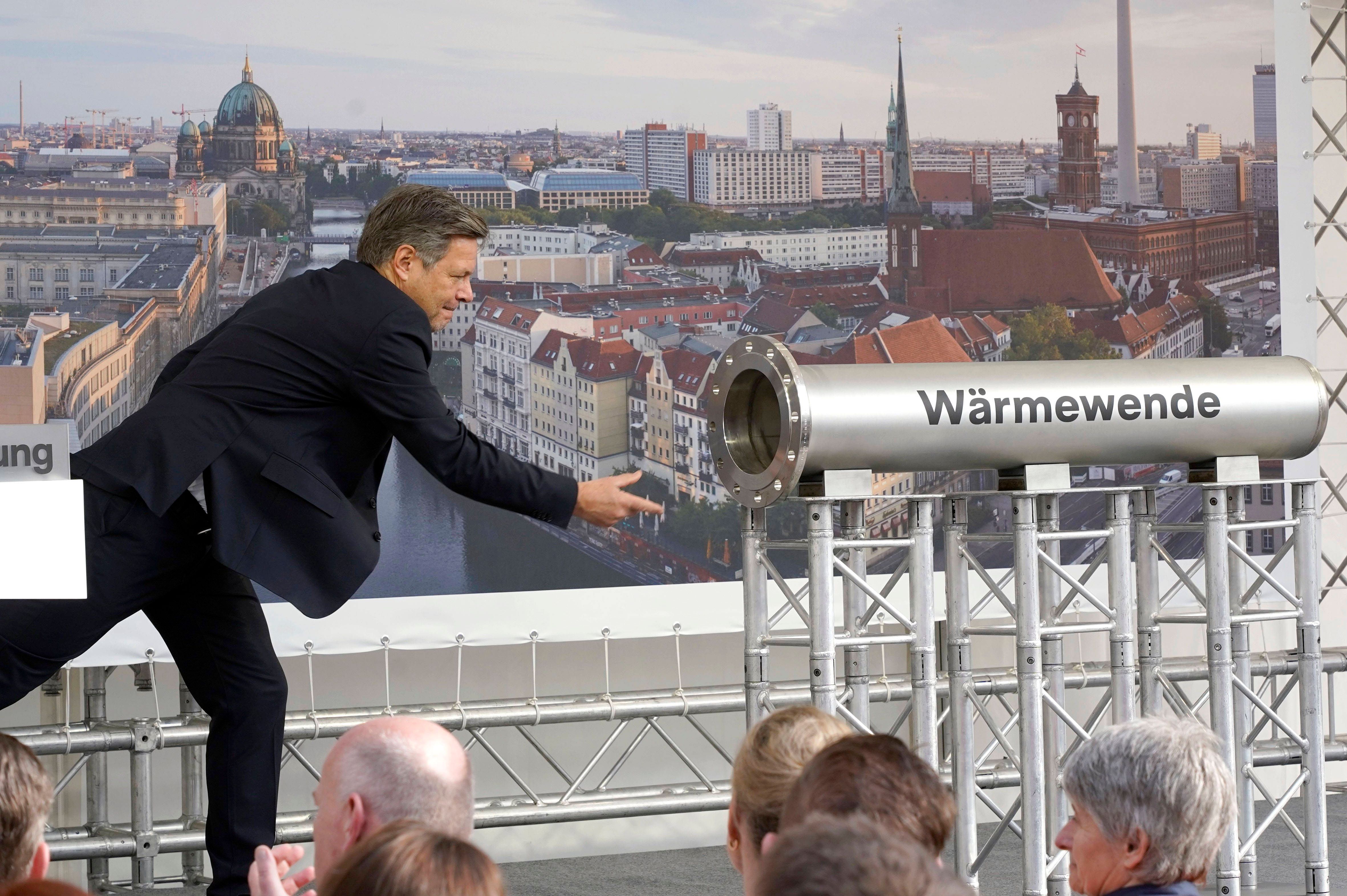 Neue IHK-Umfrage: Ein Drittel der Berliner Unternehmen lehnt die Energiewende ab