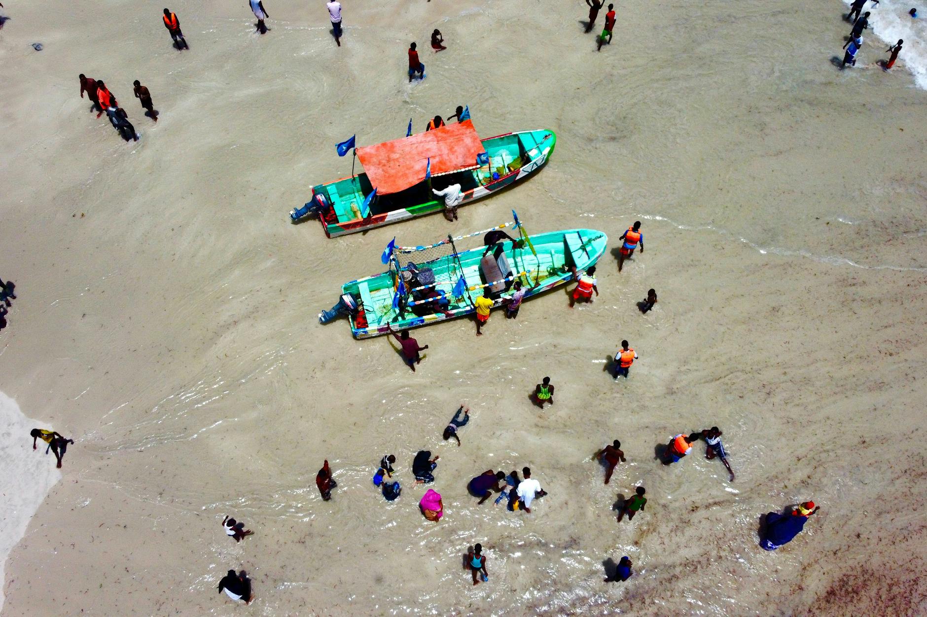 Am Lido Beach verbringen vor allem viele junge Menschen ihre Freizeit.