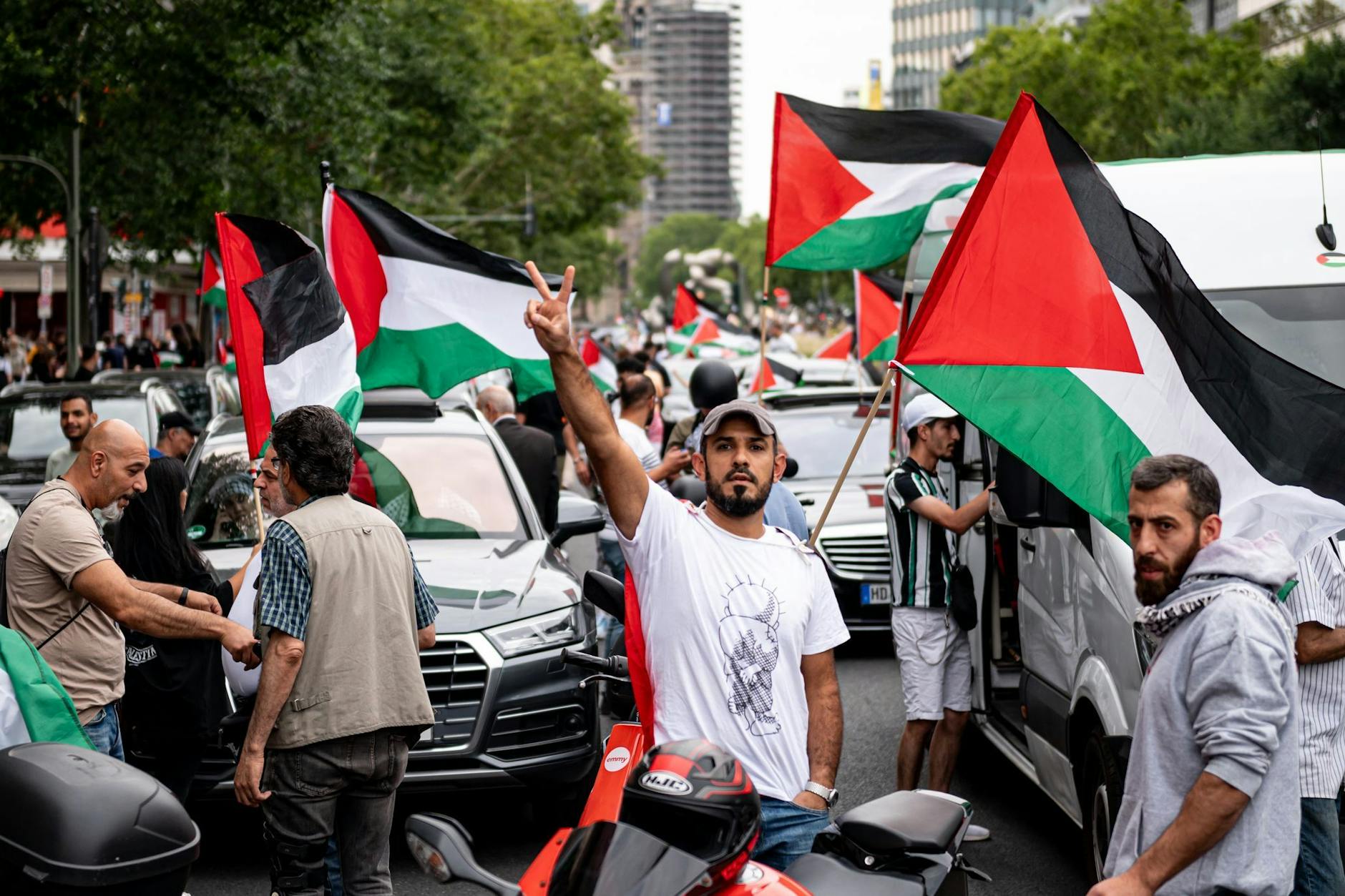 Rund um den Wittenbergplatz kommt es immer wieder zu Demonstrationen von Palästina-Anhängern. 