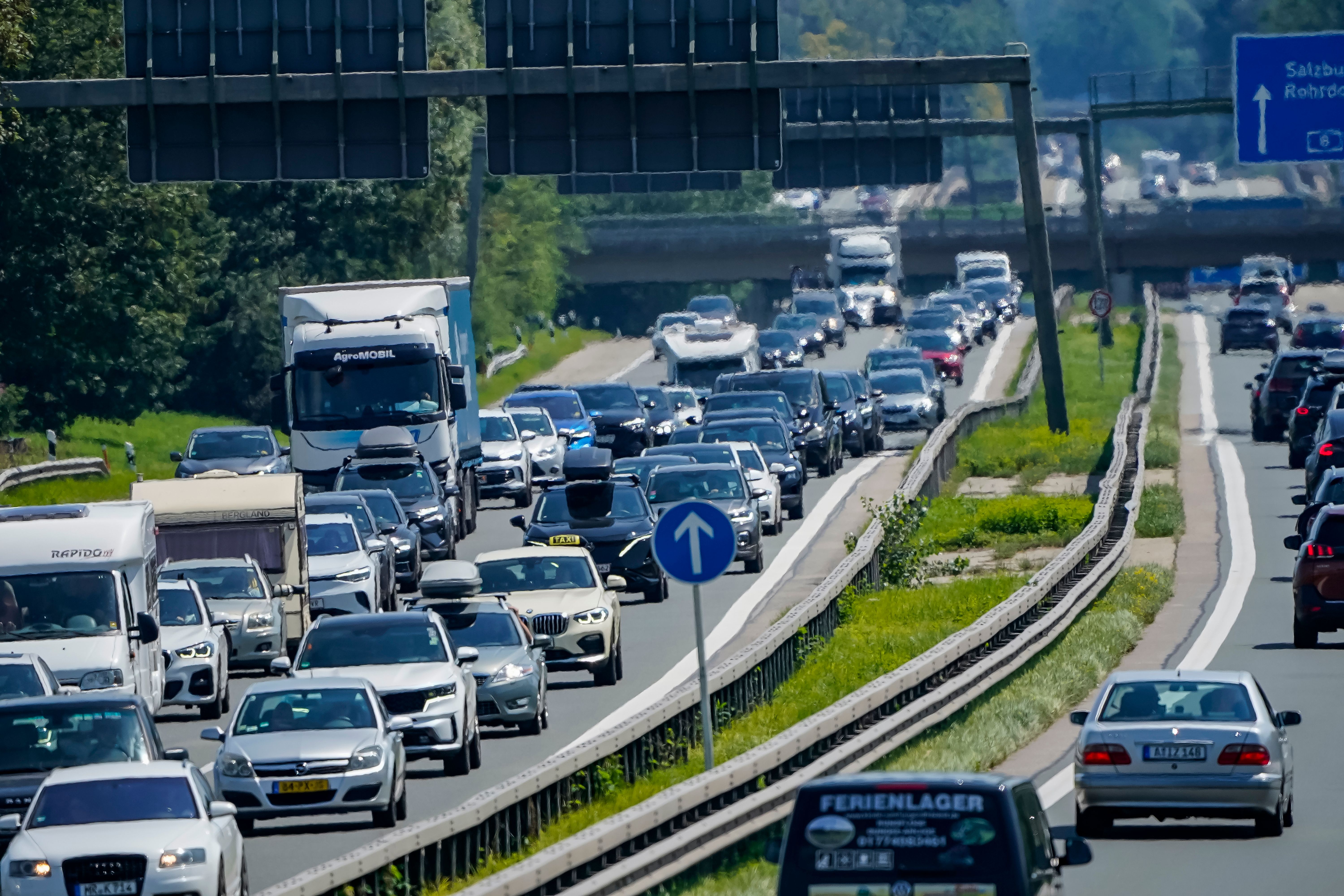 ADAC: Hier droht Stau am Wochenende - Ferienende in mehreren Bundesländern