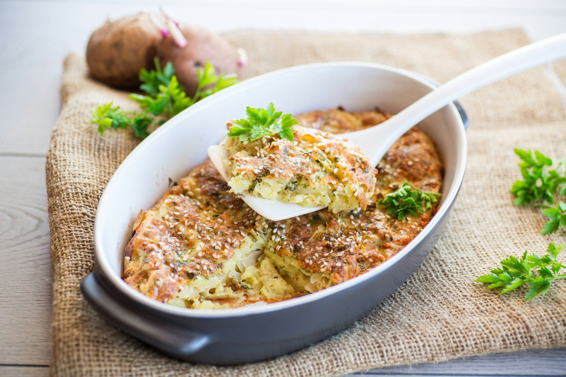 Rezept für herzhaften Kohl-Lauch-Auflauf: Eine liebevolle Hommage an die DDR-Küche!