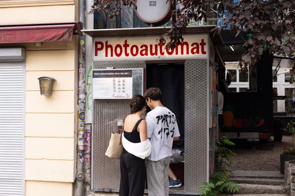 Alte Fotoautomaten in Berlin: Wer kümmert sich darum, dass alles läuft?
