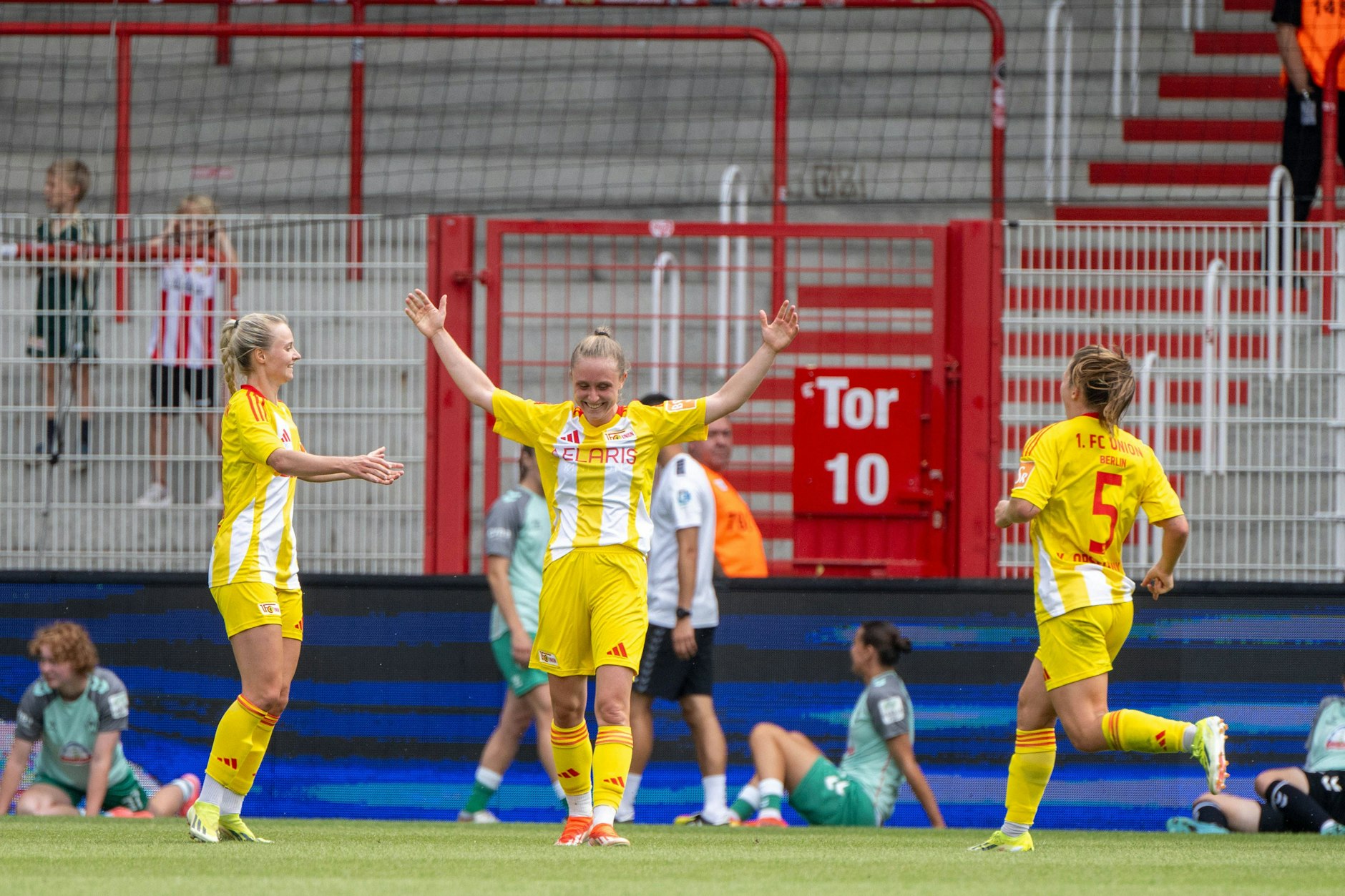 Pia Metzker erzielte mit einem herrlichen Schlenzer den zwischenzeitlichen Ausgleich für die Union-Frauen im Test gegen Bremen.